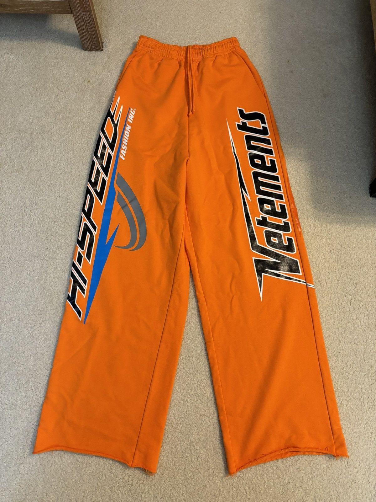 Vetements Vetements Hi Speed Fashion Wide Sweatpants Orange Size US 30 / EU 46 - 1 Thumbnail