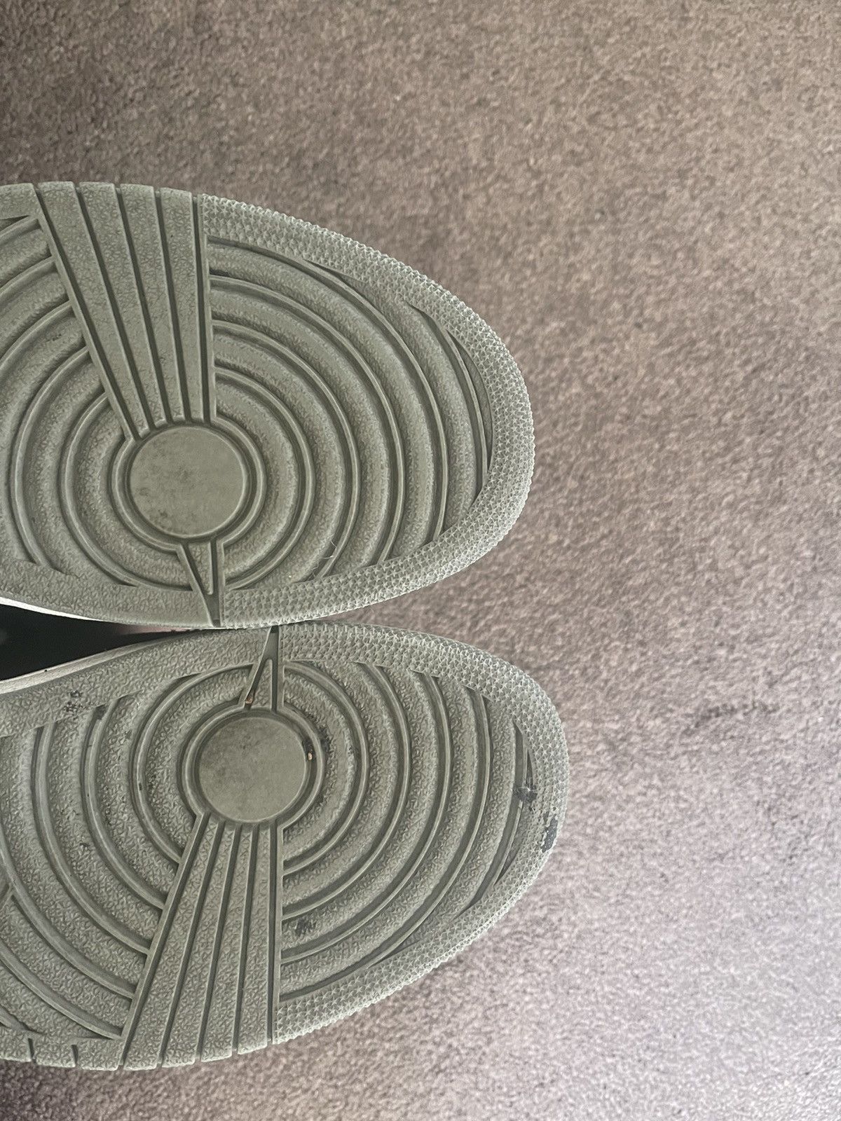 Nike Jordan 1 Retro High Aleali May Shadow Size US 9.5 / EU 42-43 - 7 Thumbnail
