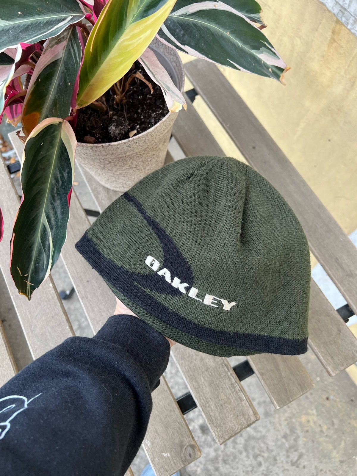 Oakley × Outdoor Life × Vintage Vintage Oakley Hats Y2K