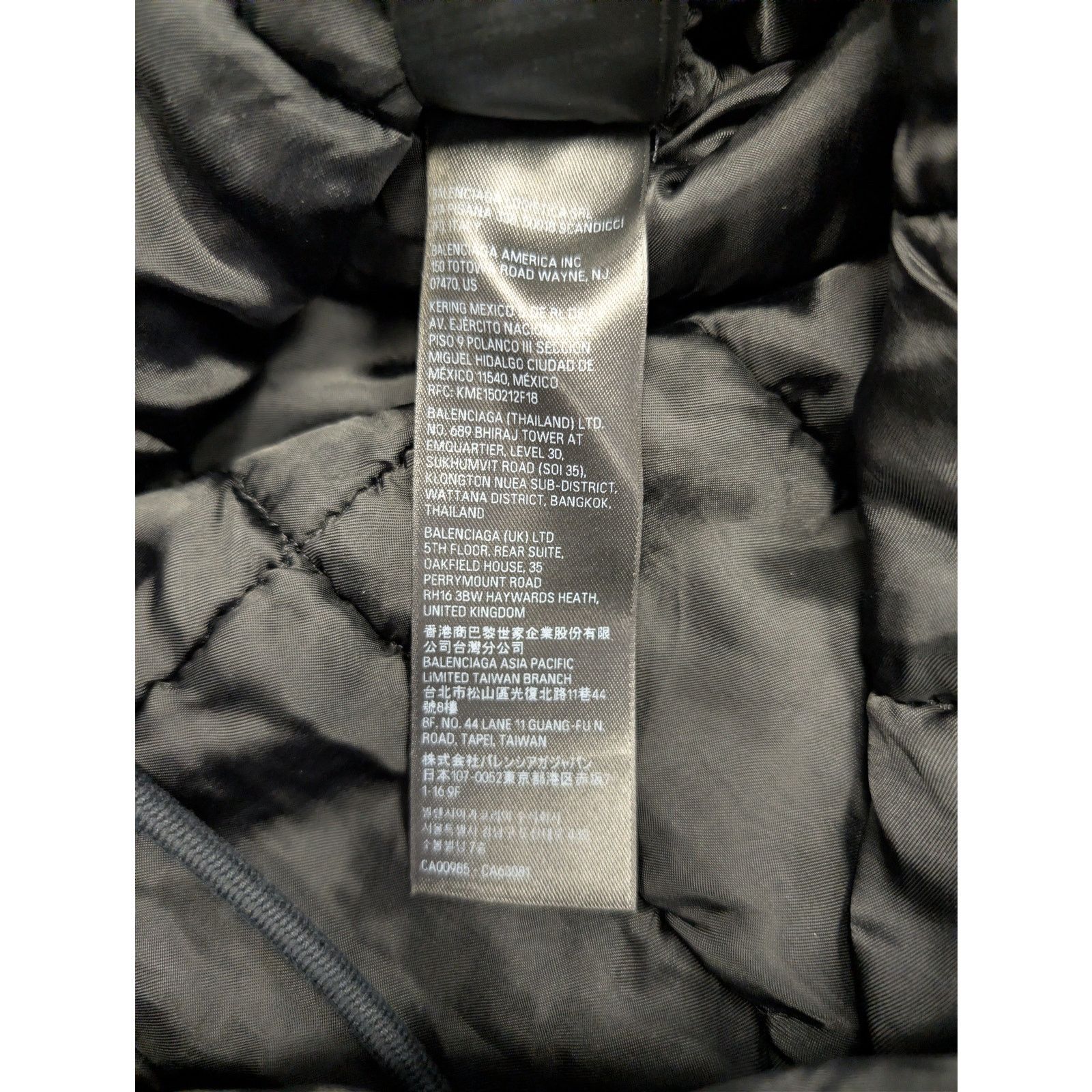 Balenciaga o1rshd1 Nylon Satin Parka Long Coat in Black Size US M / EU 48-50 / 2 - 18 Thumbnail