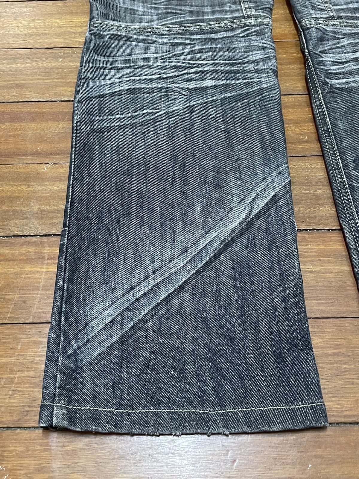 Le Grande Bleu (L.G.B.) Rare Design Vintage Japanese Brand Armand Thiery Jeans 2000s Size US 33 - 7 Thumbnail
