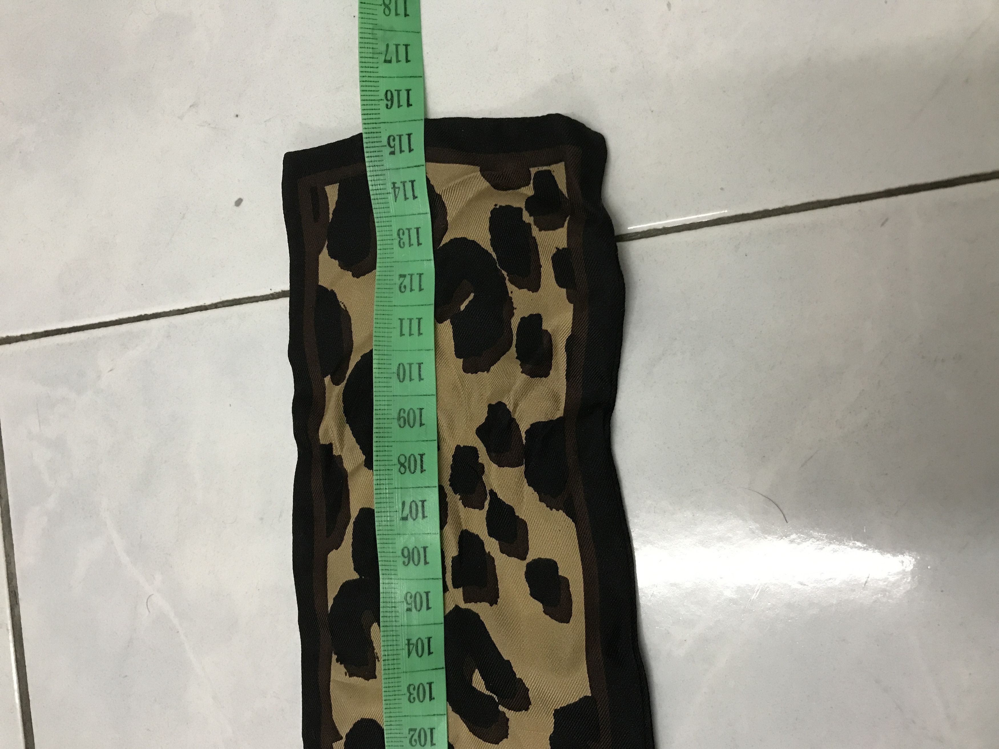 Louis Vuitton Louis Vuitton silk Bandeau leaopard Size ONE SIZE - 5 Thumbnail
