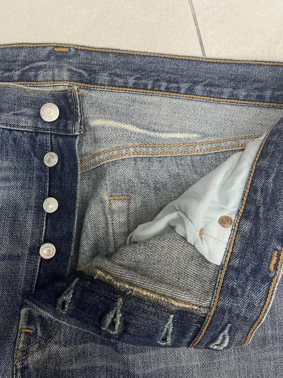 Levi's Levi's 501 Custom Distressed Patched Denim Jeans - W36 L32 Size US 36 / EU 52 - 4 Thumbnail