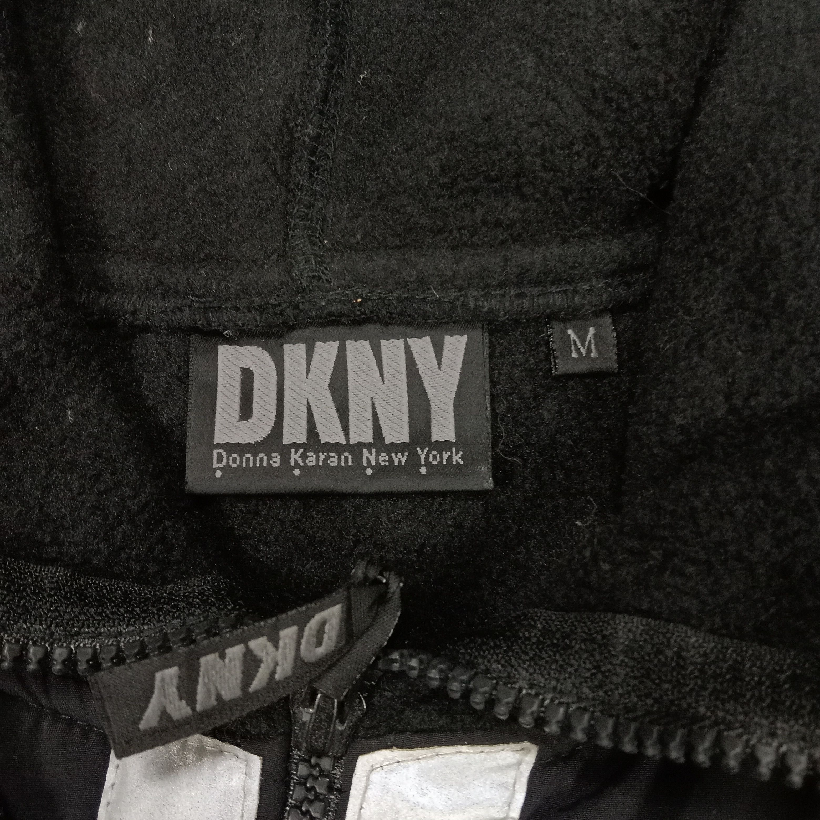 DKNY × Vintage DKNY Fashion Style Nice Design Zipper Hoodies Size US L / EU 52-54 / 3 - 9 Thumbnail