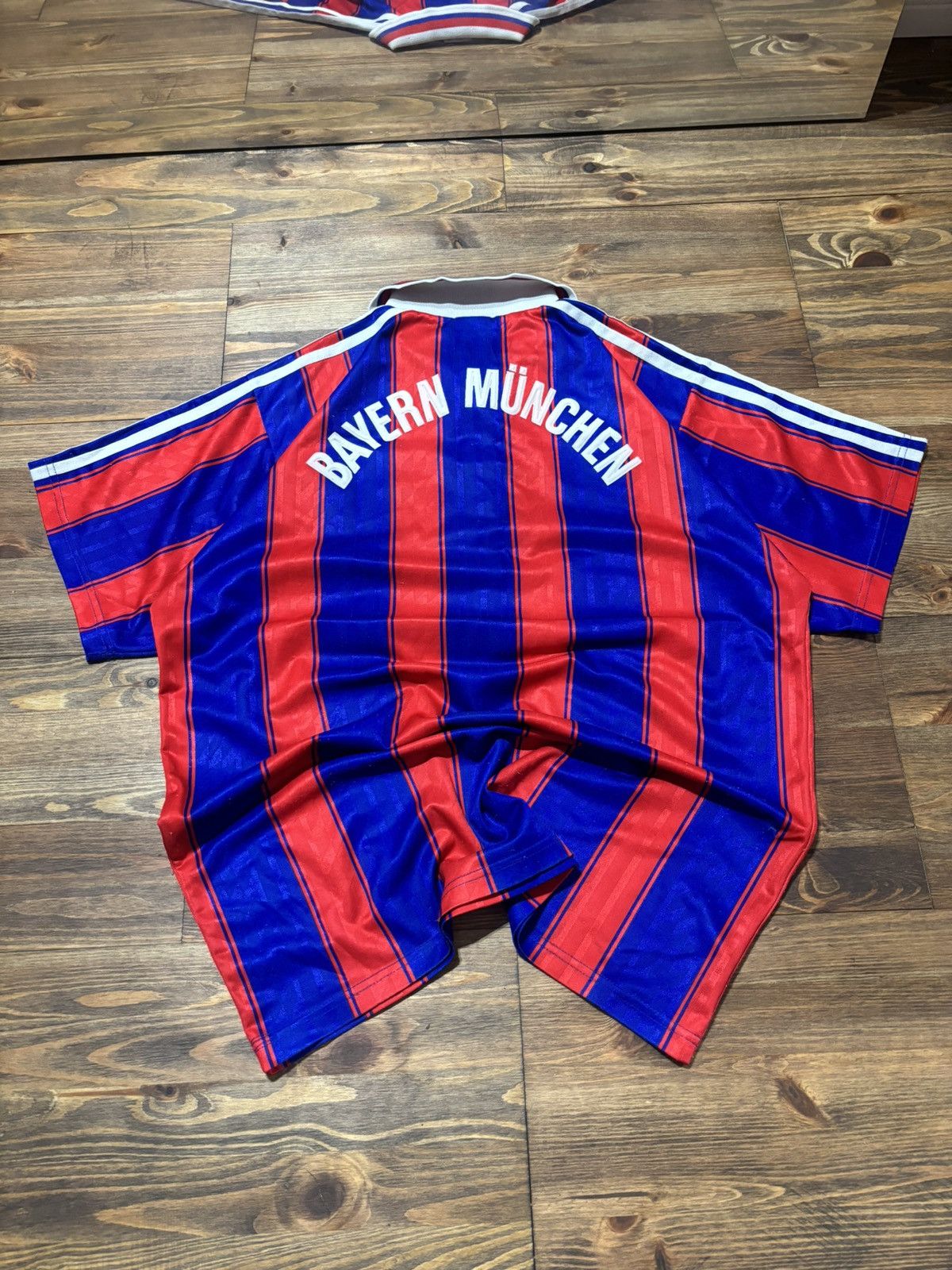 Adidas retro blokecore Adidas Bayern Munchen 1995/96/97 jersey Size US M / EU 48-50 / 2 - 2 Thumbnail