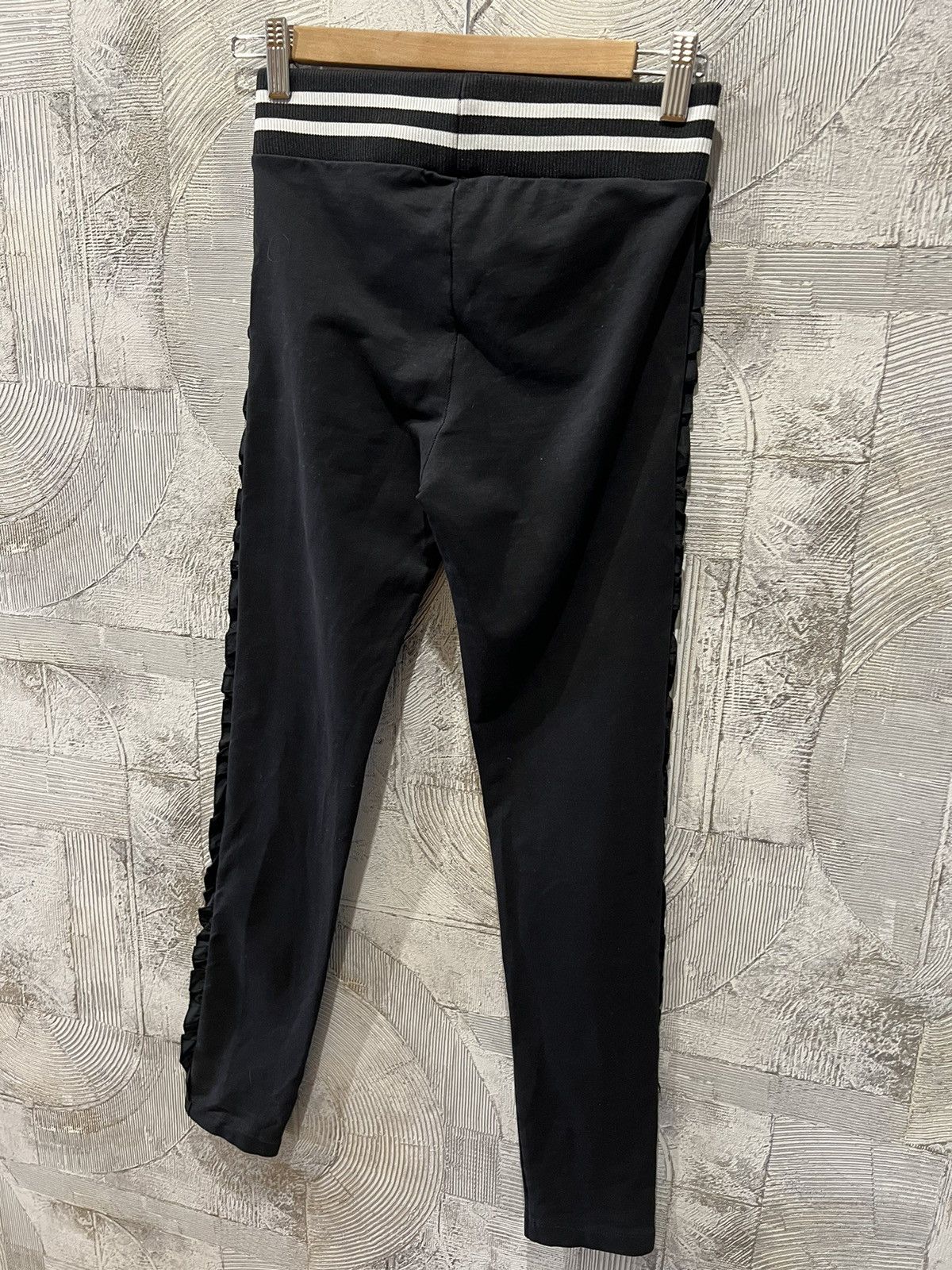 Moncler Moncler black multi logo leggings pants trousers Size 24" / US 00 / IT 34 - 5 Thumbnail