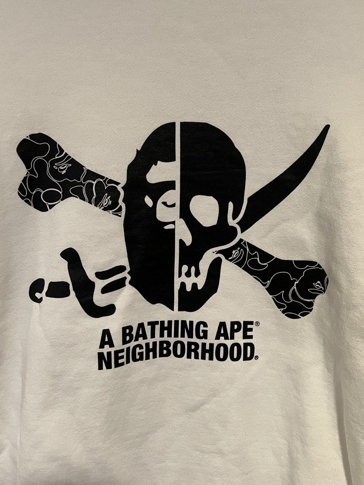Bape × Neighborhood Skull & Bones Crewneck Size US L / EU 52-54 / 3 - 2 Thumbnail