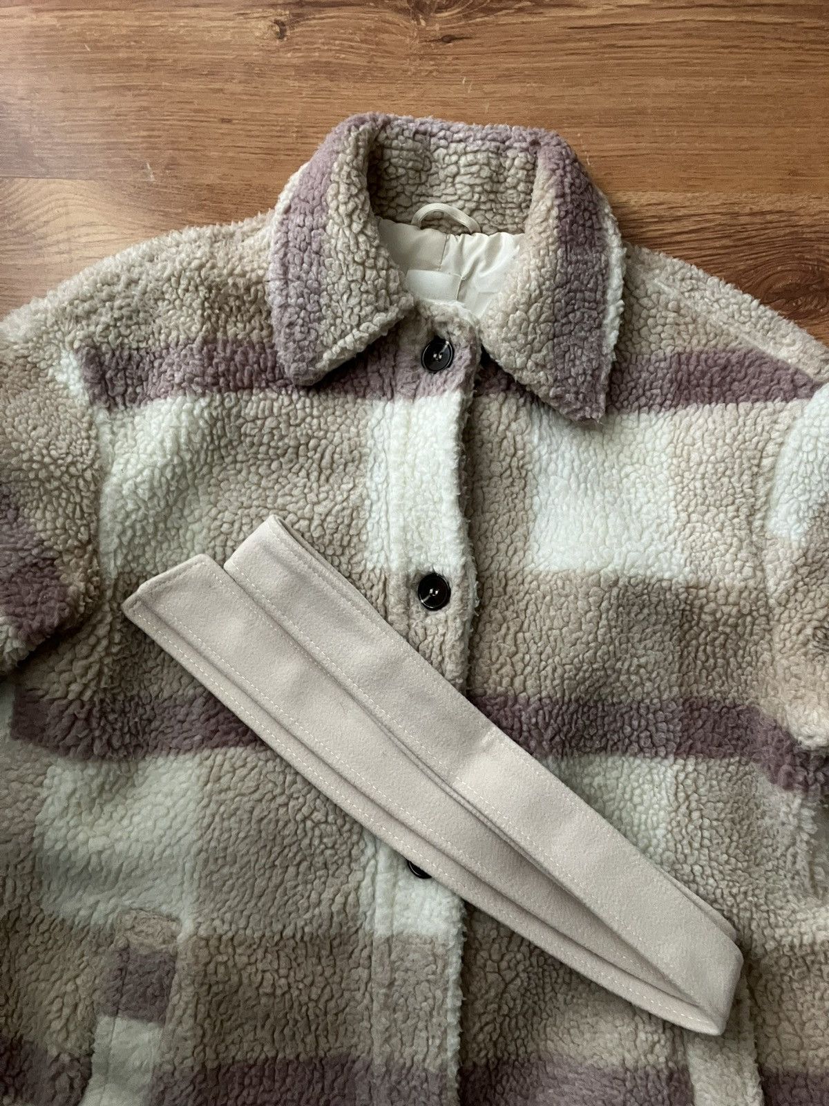 H&M Beige Checkered Fur Sherpa Coat H&M Size S Oversize Casual Size S / US 4 / IT 40 - 8 Thumbnail