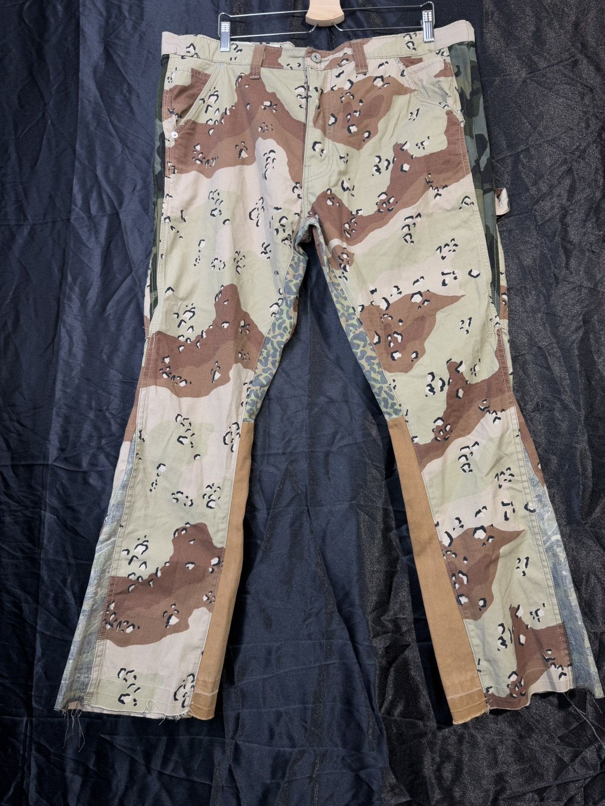 Gallery Dept. Gallery dept. Camo Flare pants Size US 34 / EU 50 - 2 Thumbnail