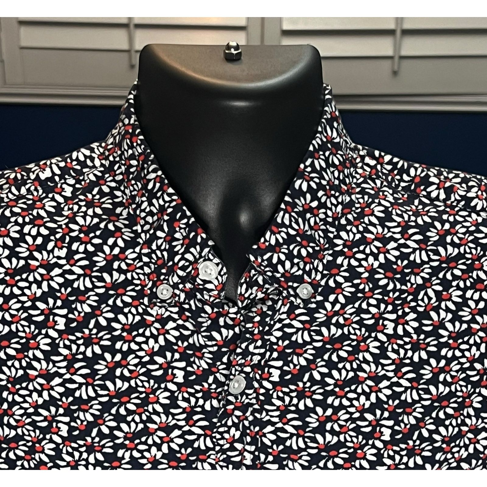 J.Crew J.Crew Men’s Short Sleeve Button-Up Shirt White Floral Print Size US M / EU 48-50 / 2 - 4 Thumbnail
