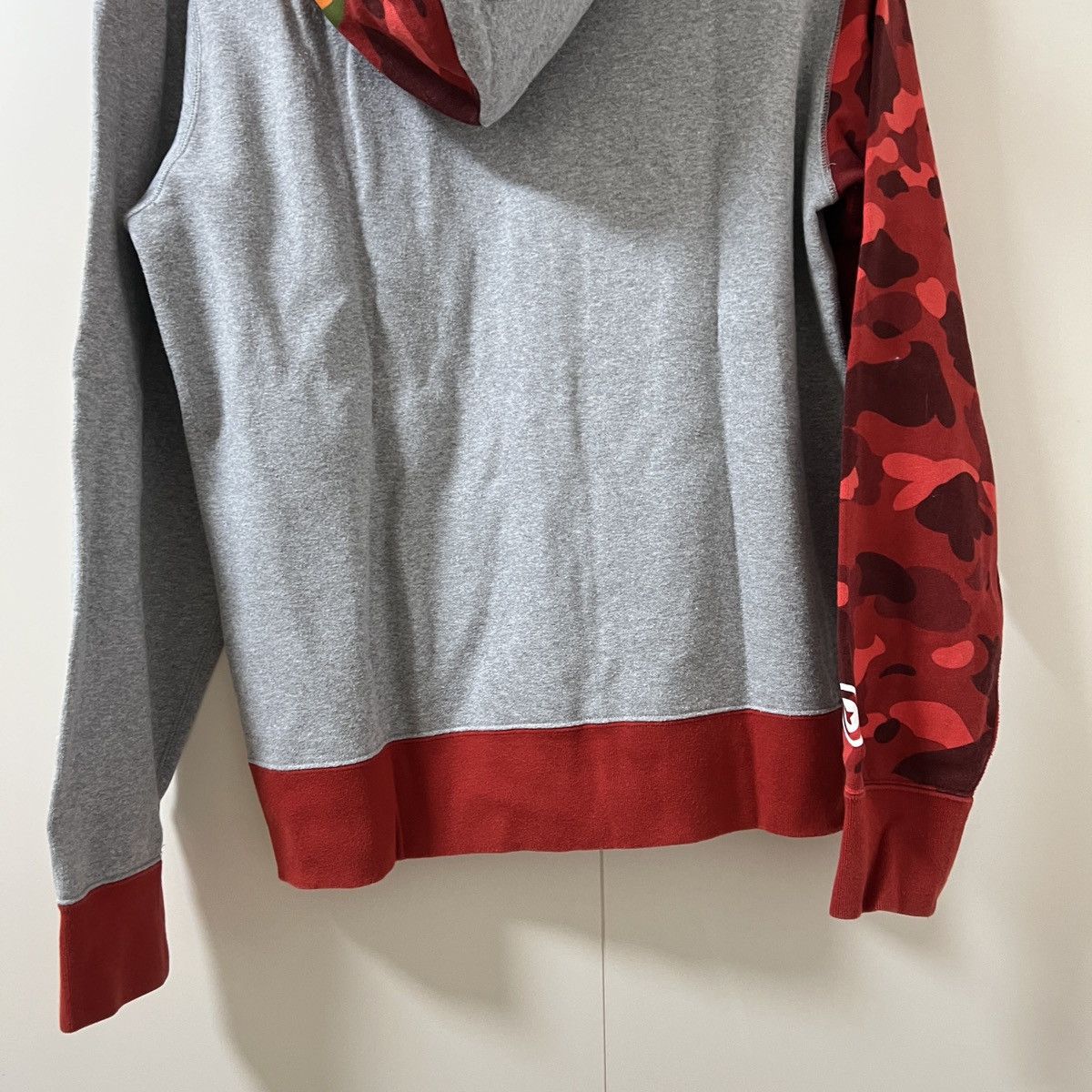 Bape Bape red camo sleeve shark zip up hoodie Size US L / EU 52-54 / 3 - 14 Thumbnail