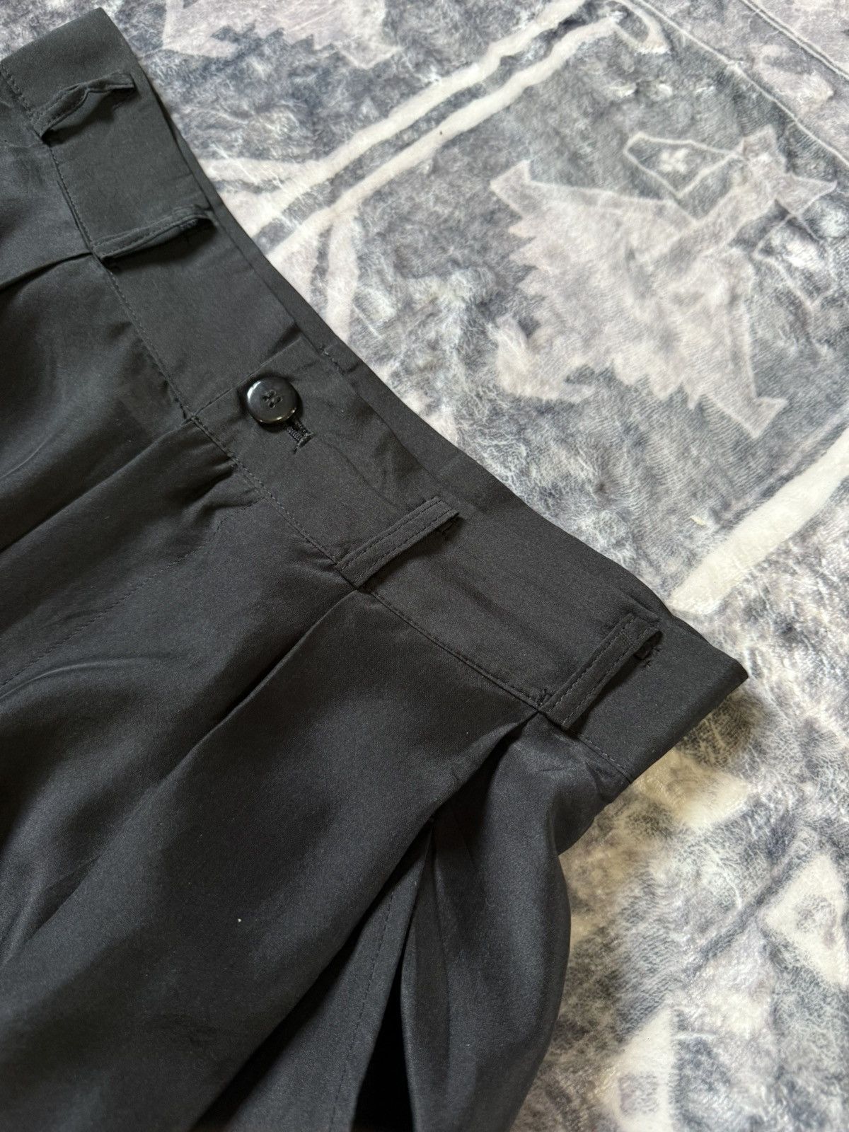 Yohji Yamamoto S/S 04 YOHJI YAMAMOTO Pleated Wide Leg Black Silk Pants Size US 30 / EU 46 - 11 Thumbnail