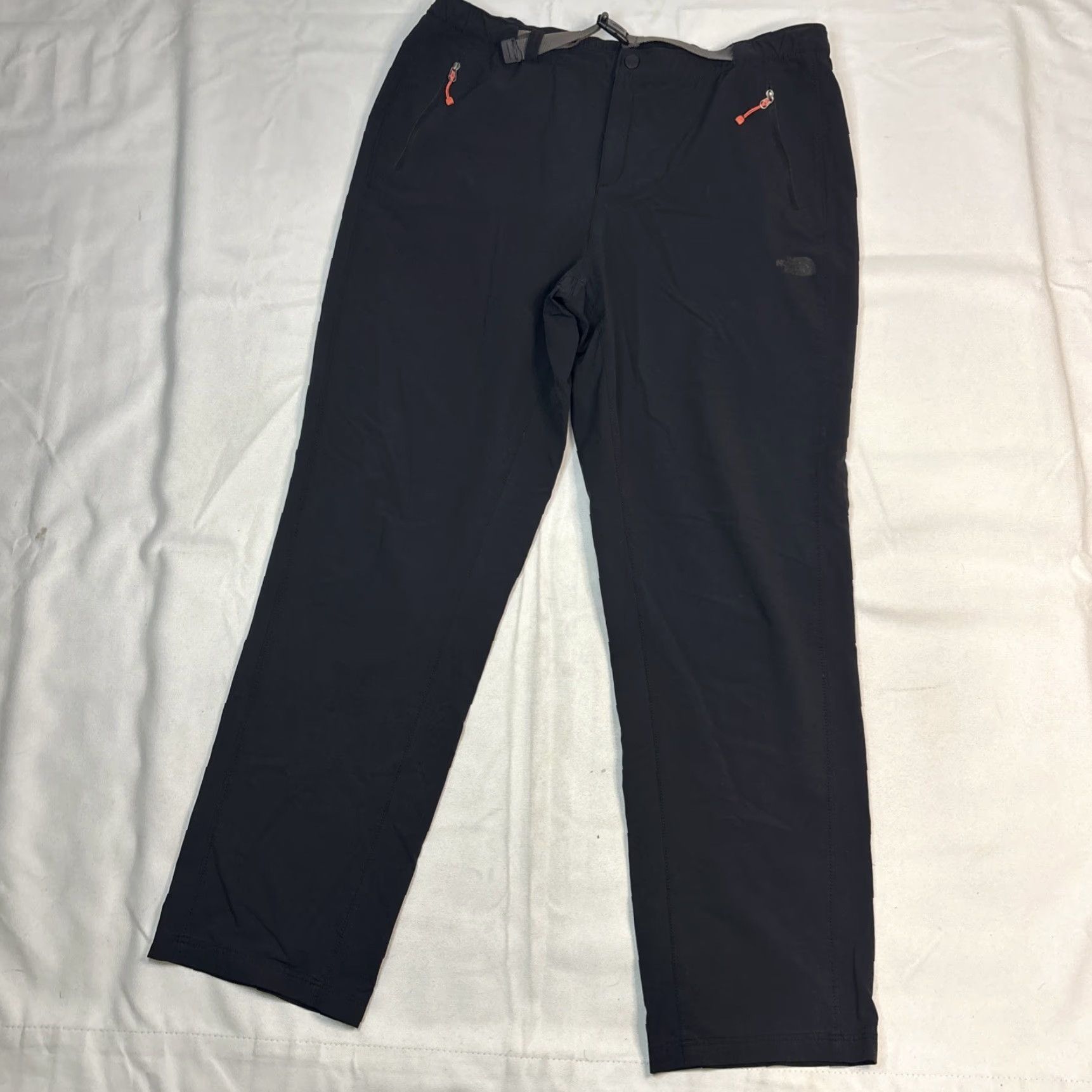 The North Face The North Face hiking pants Women L Black zipper pockets Built In Belt Hiking Activewear Womens Size 36" / US 14 / IT 50 - 2 Thumbnail