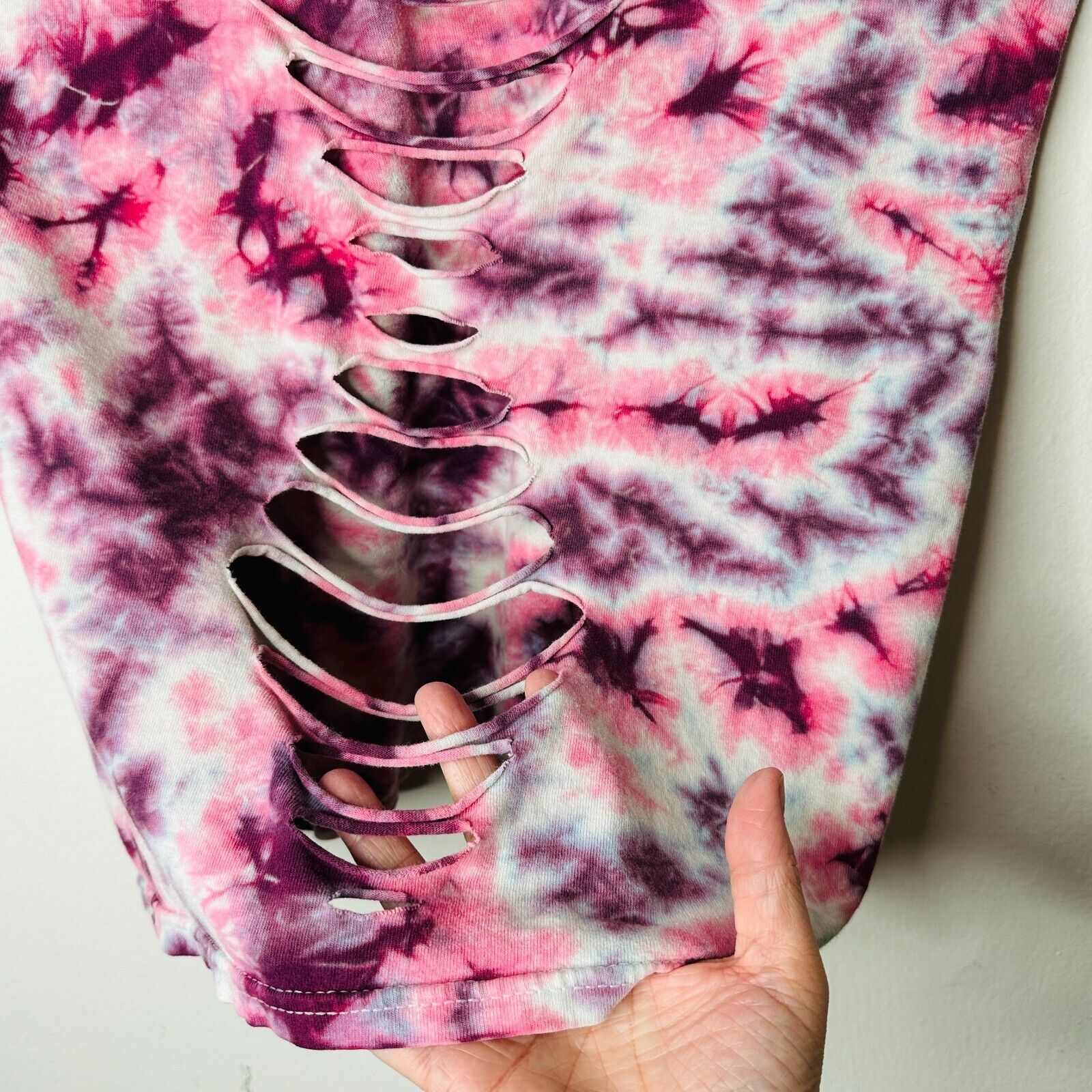 Hanes Sleeveless Cropped Cut Out Plum & Pink Cream Tie Dye Top S Size S / US 4 / IT 40 - 3 Thumbnail