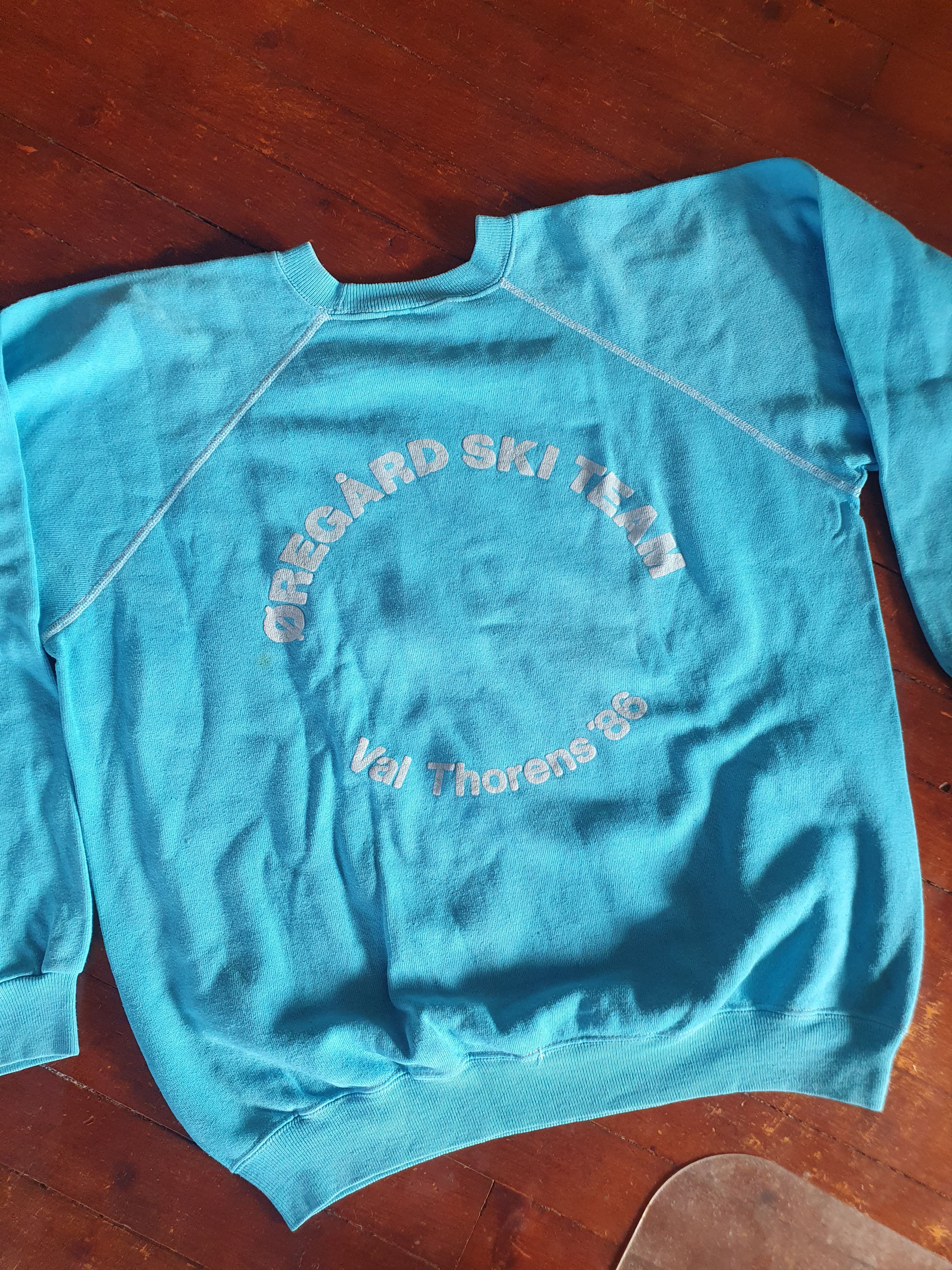 Hanes × Vintage Oregard Ski Team Val Thorens 1986 Vintage sweatshirt sz L? Size US L / EU 52-54 / 3 - 8 Thumbnail