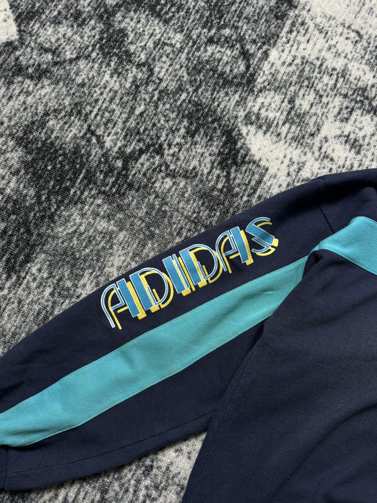 Adidas Vintage Adidas Sweatshirt Y2K STYLE 90s Big Logo Size US XL / EU 56 / 4 - 3 Thumbnail