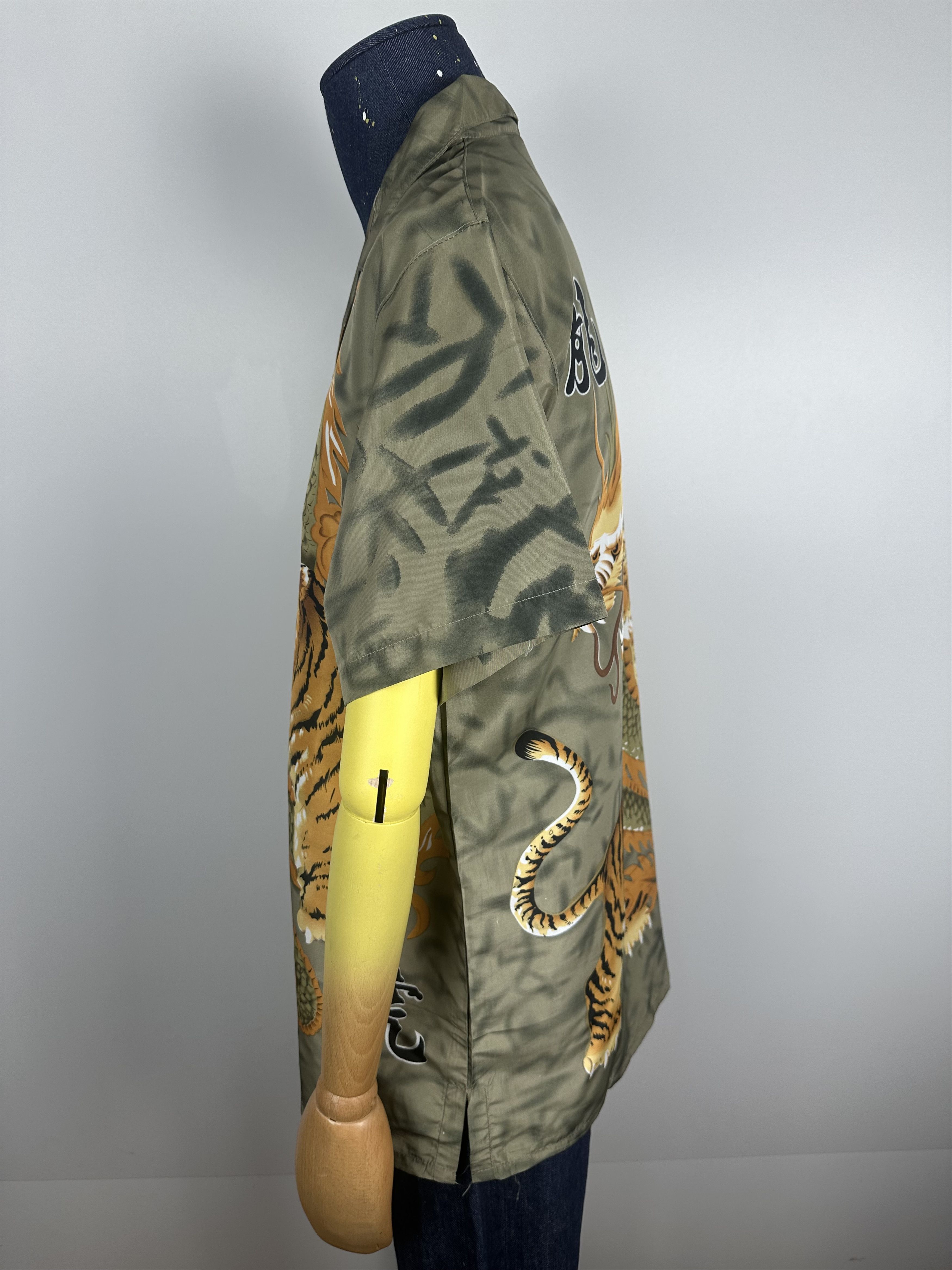 Vintage Dragon Tiger Vintage Button down 90s Unisex oversized Size US L / EU 52-54 / 3 - 5 Thumbnail