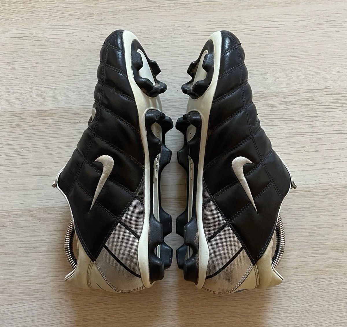 Nike 2003 Nike Air Zoom II Total 90 Soccer Cleats Football Shoes Size US 7.5 / EU 40-41 - 7 Thumbnail