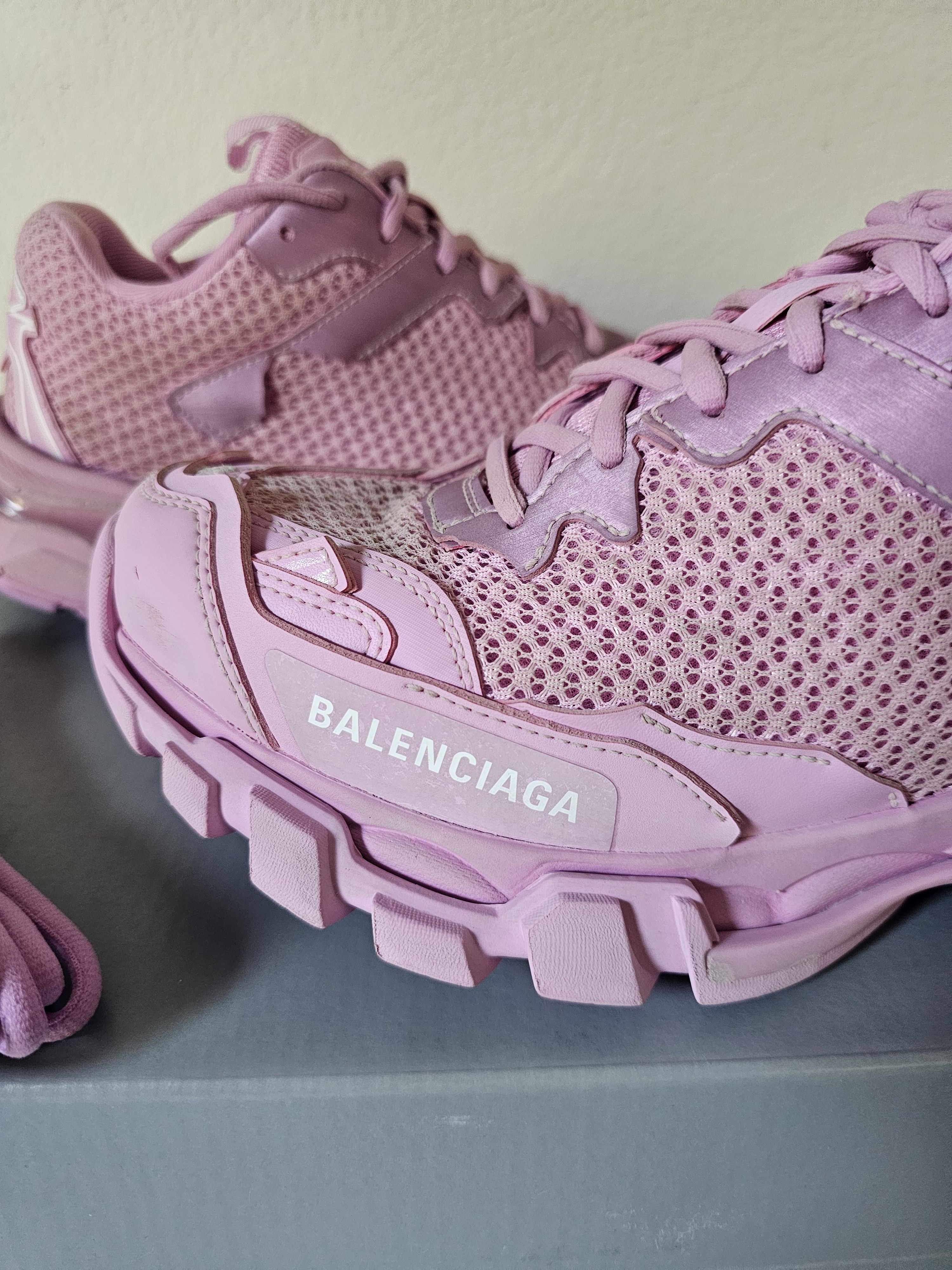 Balenciaga NEW EU 38 Balenciaga track 3 pink distressed sneakers Size US 8 / IT 38 - 1 Thumbnail