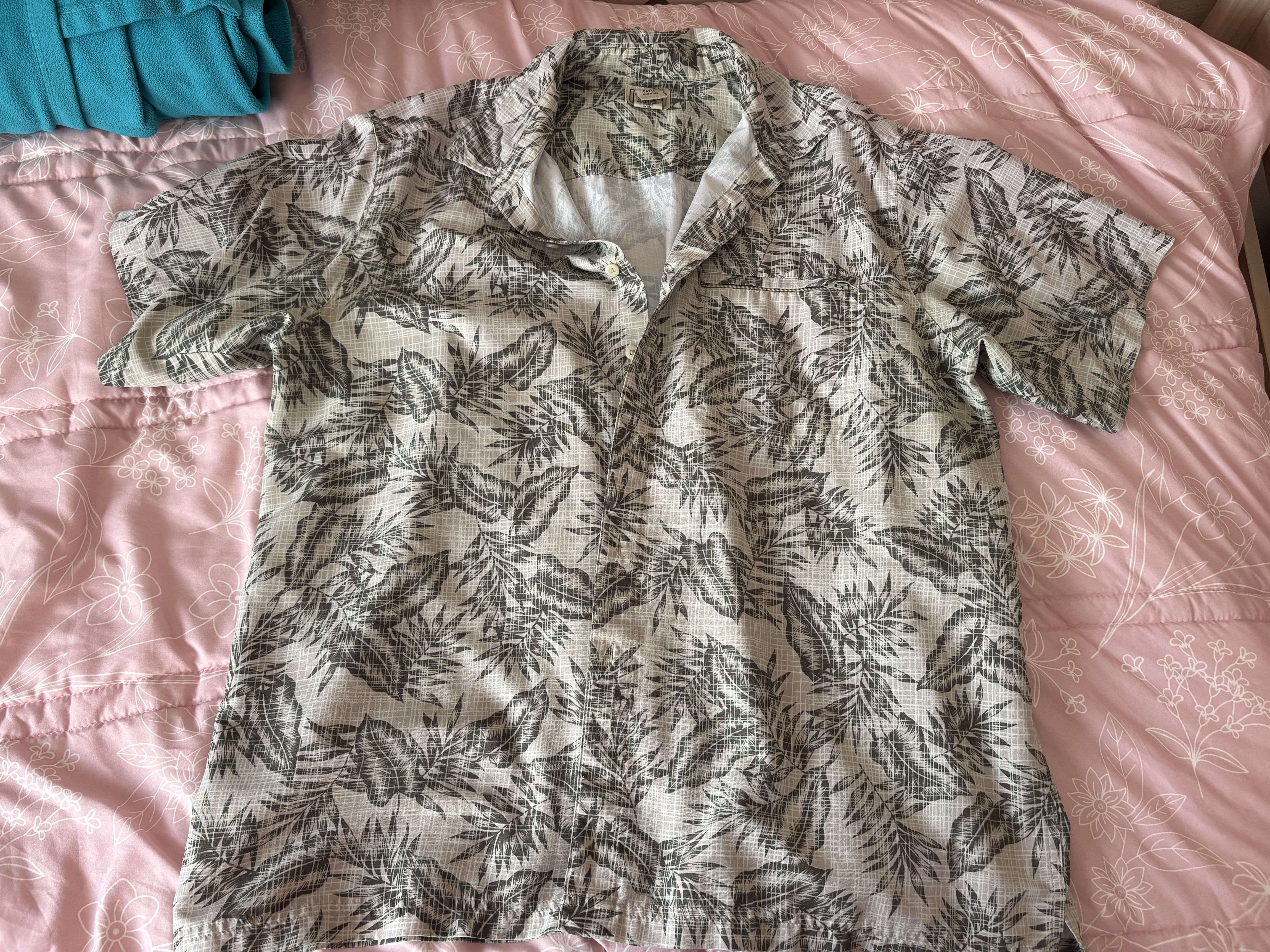 L.L. Bean LL Bean Men’s XL Green Casual Button Down Shirt Short Sleeve Size US XL / EU 56 / 4 - 1 Thumbnail