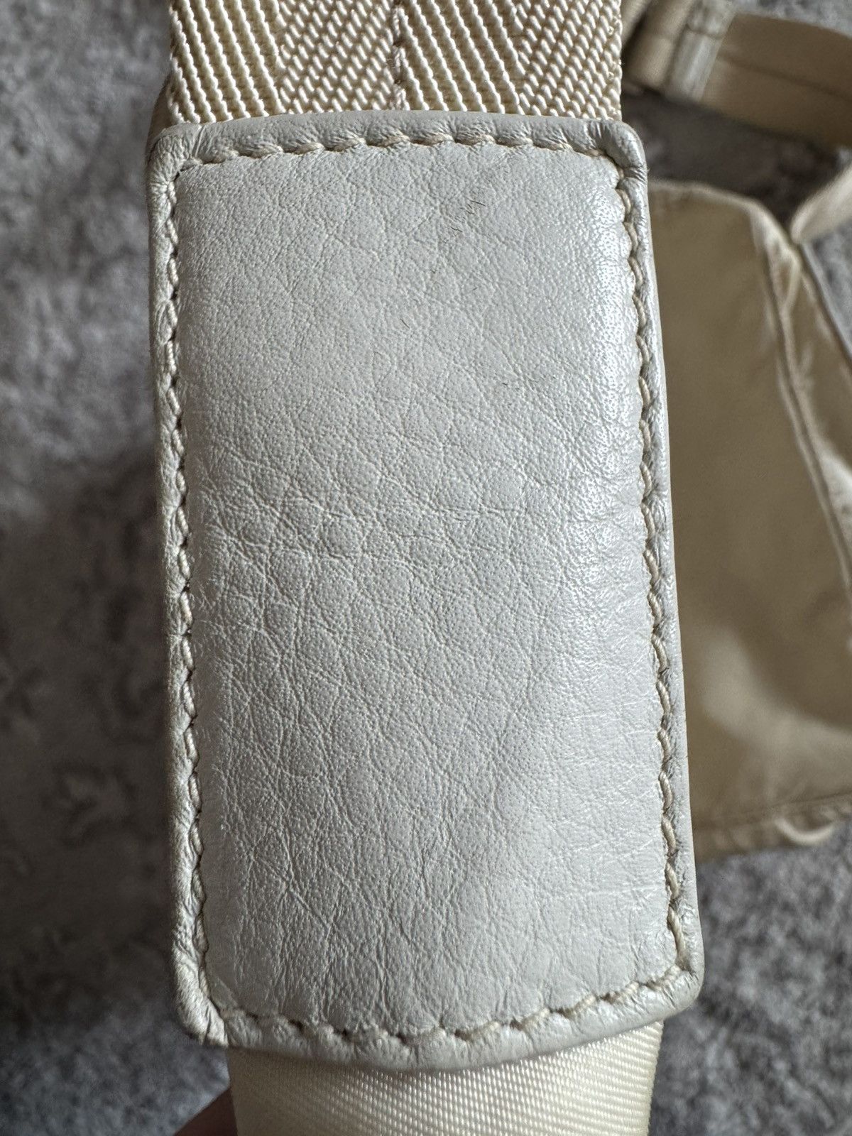 Prada Prada Vintage Messenger Bag | Beige Size ONE SIZE - 9 Thumbnail