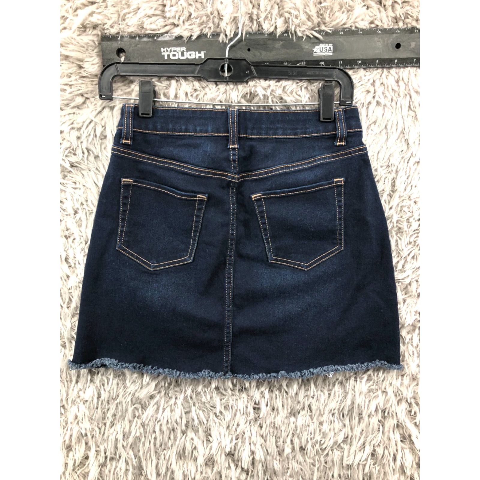 Vintage No Boundaries A-Line Skirt Juniors Size 5 Dark Wash Denim Midi Blue Button Closure Casual Workwear Women Womens Skirt Size 27" / US 4 / IT 40 - 5 Thumbnail