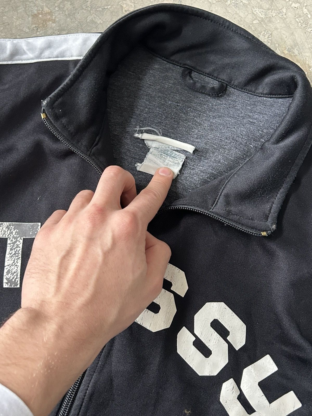 Stussy 1990s Stussy Zip Big Logo Vintage Size US M / EU 48-50 / 2 - 8 Thumbnail