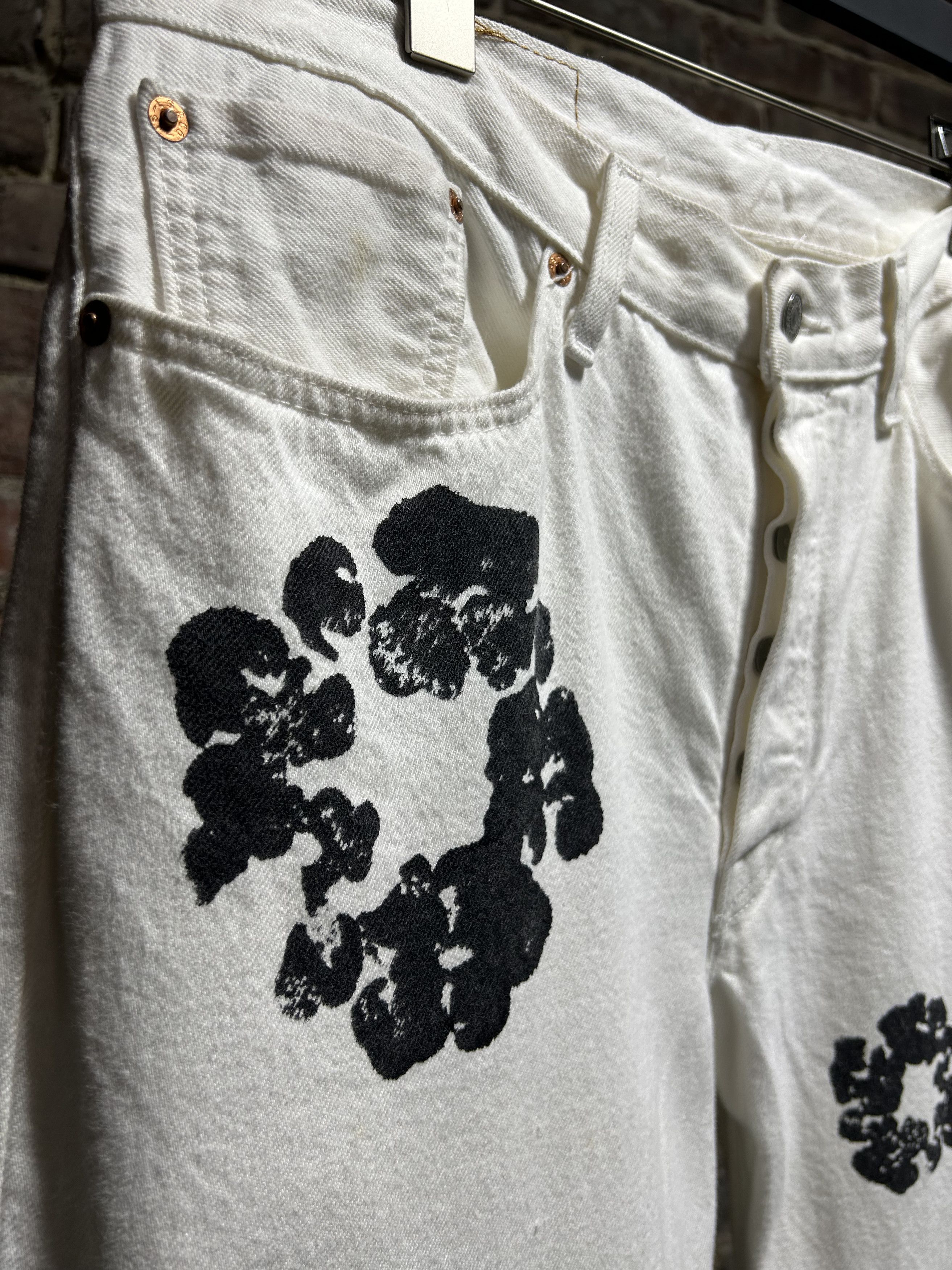 DENIM TEARS × Levi's Denim Tears x Levi's 501 Cotton Wreath Jeans Size US 34 / EU 50 - 2 Thumbnail