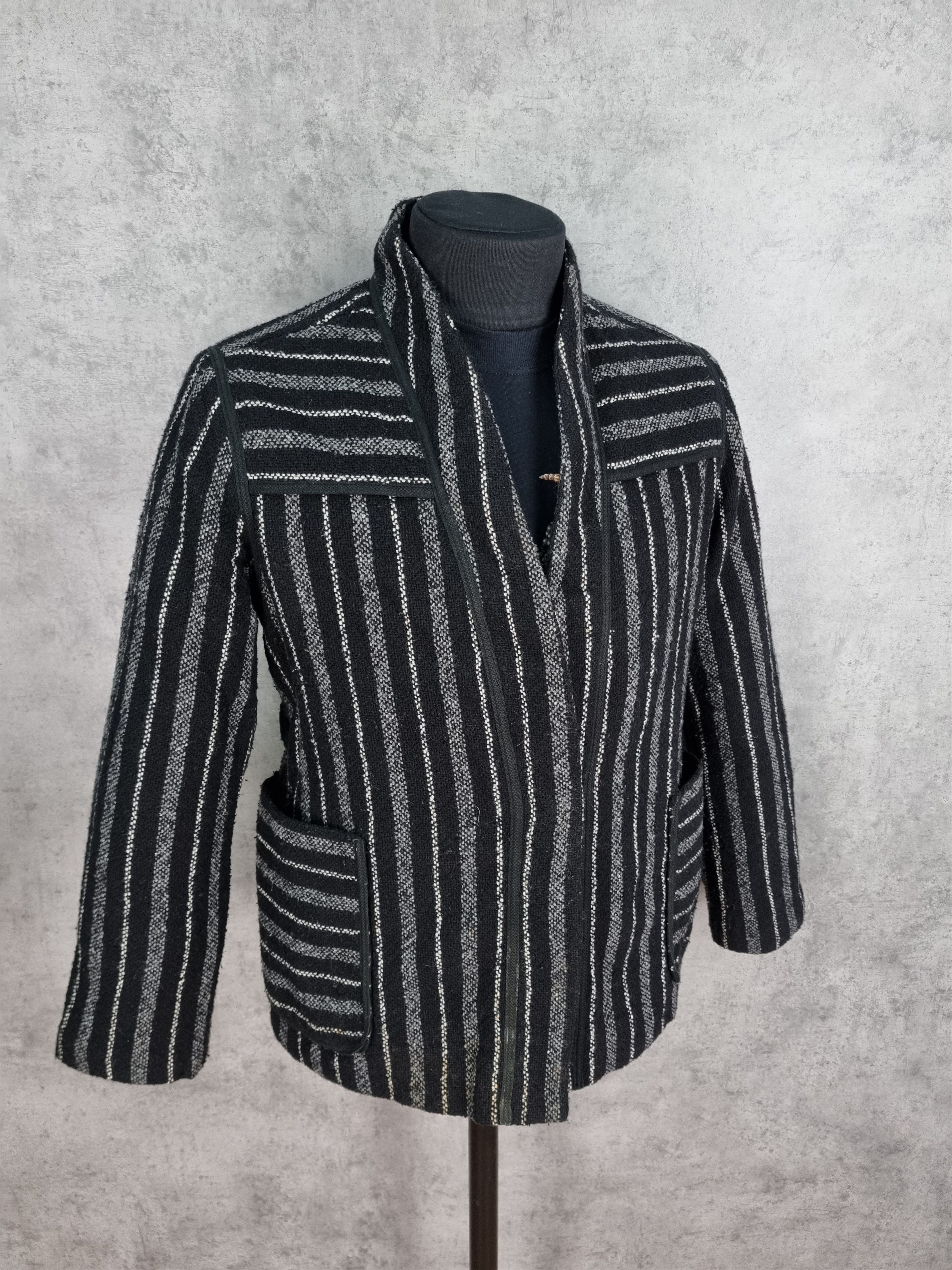 Gap Kniitted Wool Beautiful Kimono Size US M / EU 48-50 / 2 - 4 Thumbnail