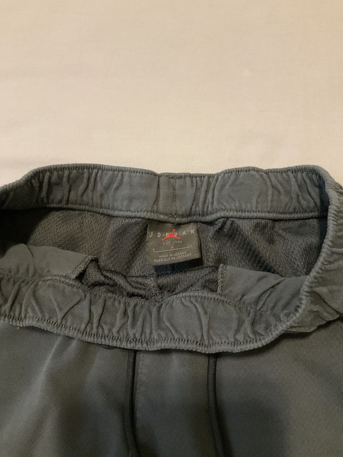 Jordan Brand Jordan Shorts Size US 30 / EU 46 - 2 Thumbnail