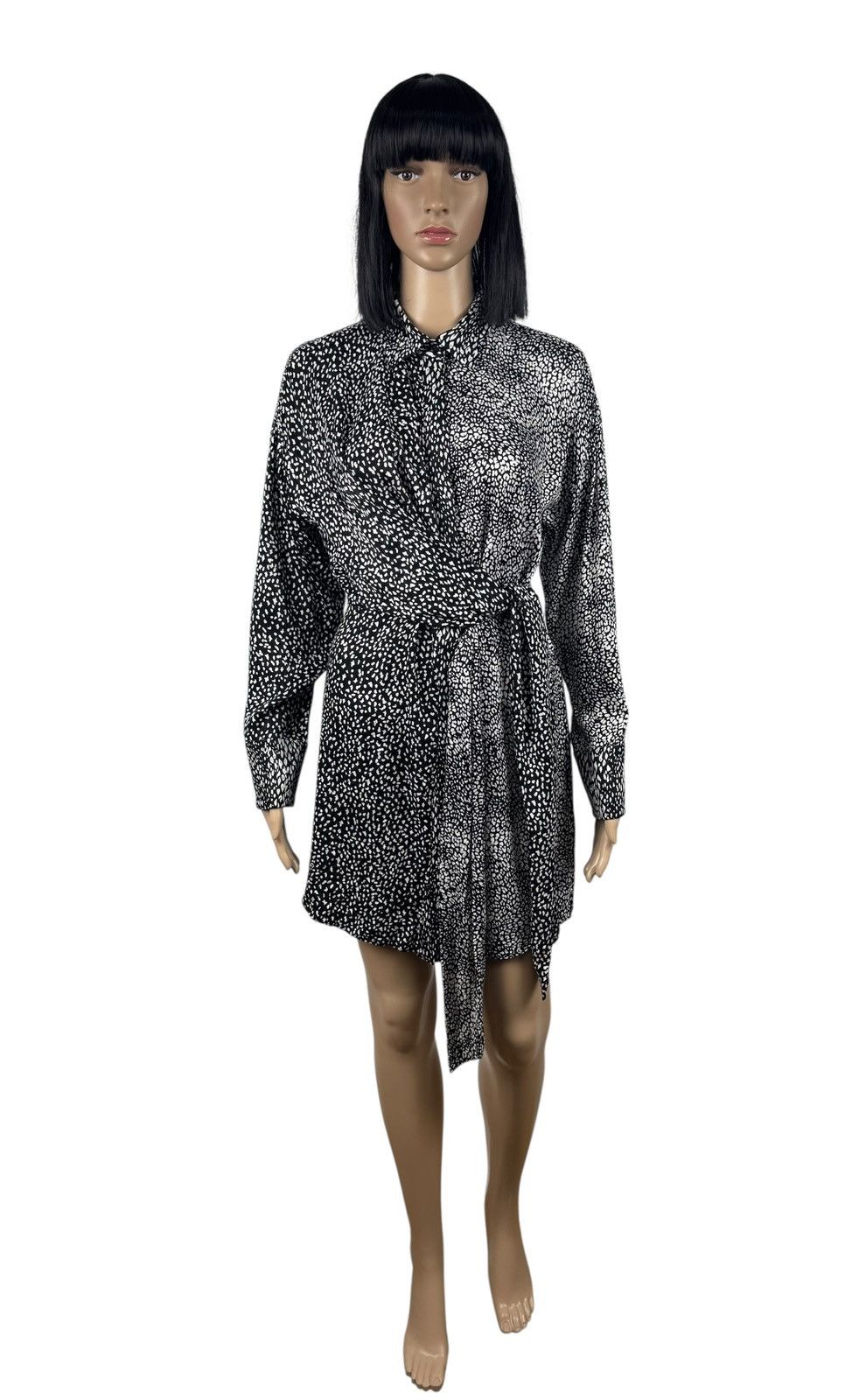 Alice + Olivia Alice + Olivia Cupro Shirt Dress Wrap Dress Belted size S Size S / US 4 / IT 40 - 2 Thumbnail
