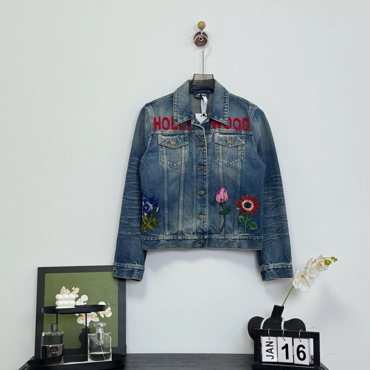 Gucci Gucci Blue Floral Embroidered Denim Jacket Size M / US 6-8 / IT 42-44 - 1 Thumbnail