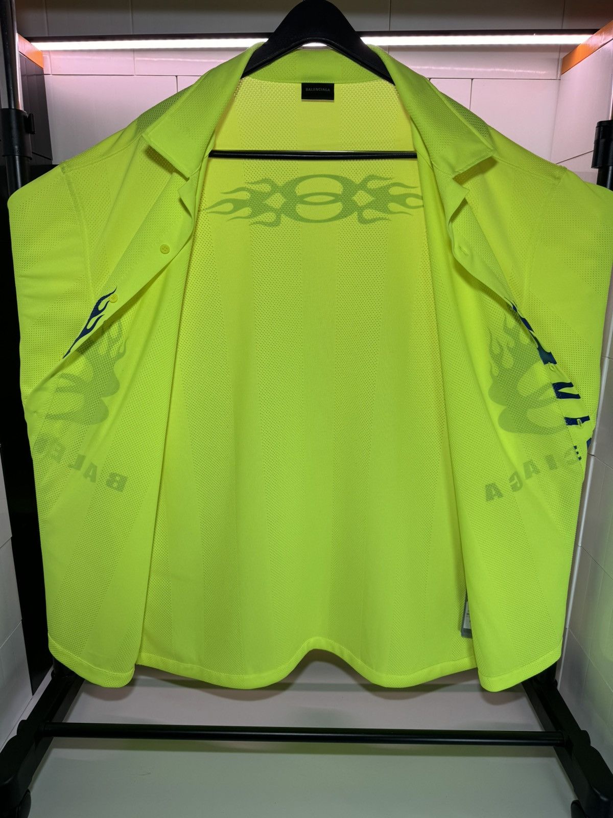 Balenciaga Balenciaga Fluo Yellow Striped Mesh Shirt Size L Size US L / EU 52-54 / 3 - 5 Thumbnail