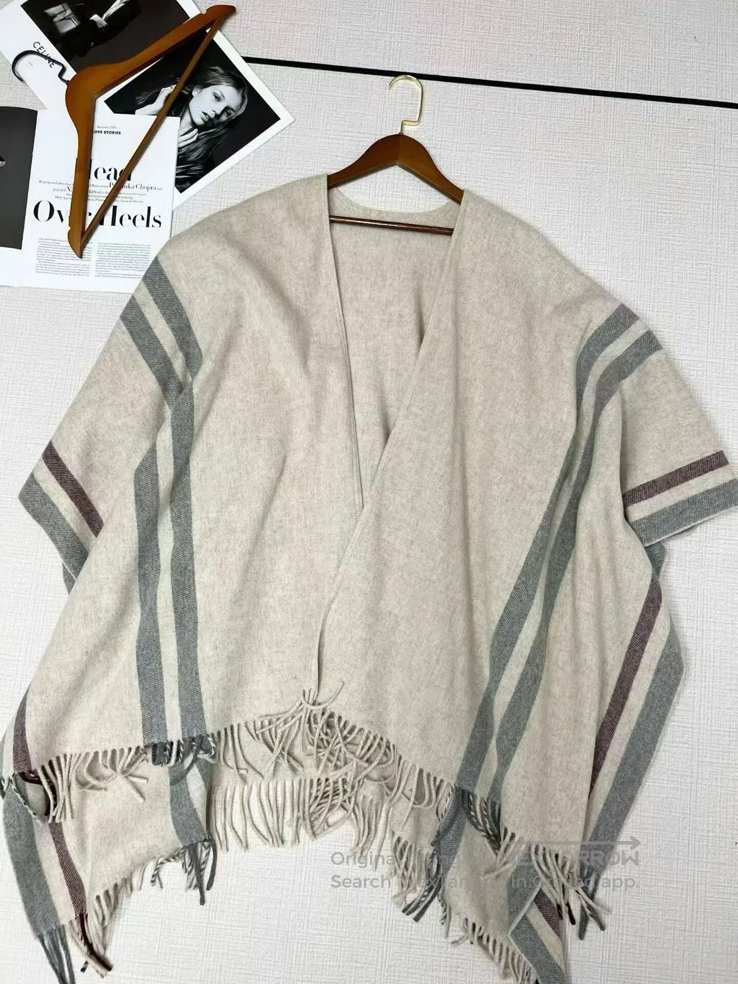 Max Mara Maxmara Wool Cape Shawl Poncho. Size M / US 6-8 / IT 42-44 - 2 Thumbnail