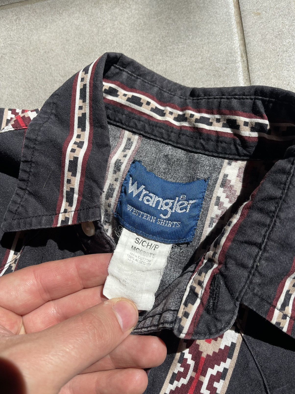 Cowboy Equipment × Vintage × Wrangler Wrangler Western Shirt Vintage azteck striped cowboy shirt Size US S / EU 44-46 / 1 - 9 Thumbnail