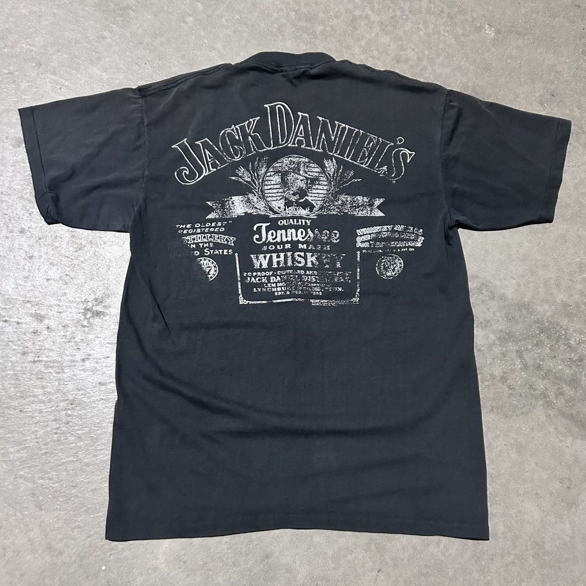 Other 90s jack daniels whiskey faded black tee shirt Size US L / EU 52-54 / 3 - 1 Thumbnail
