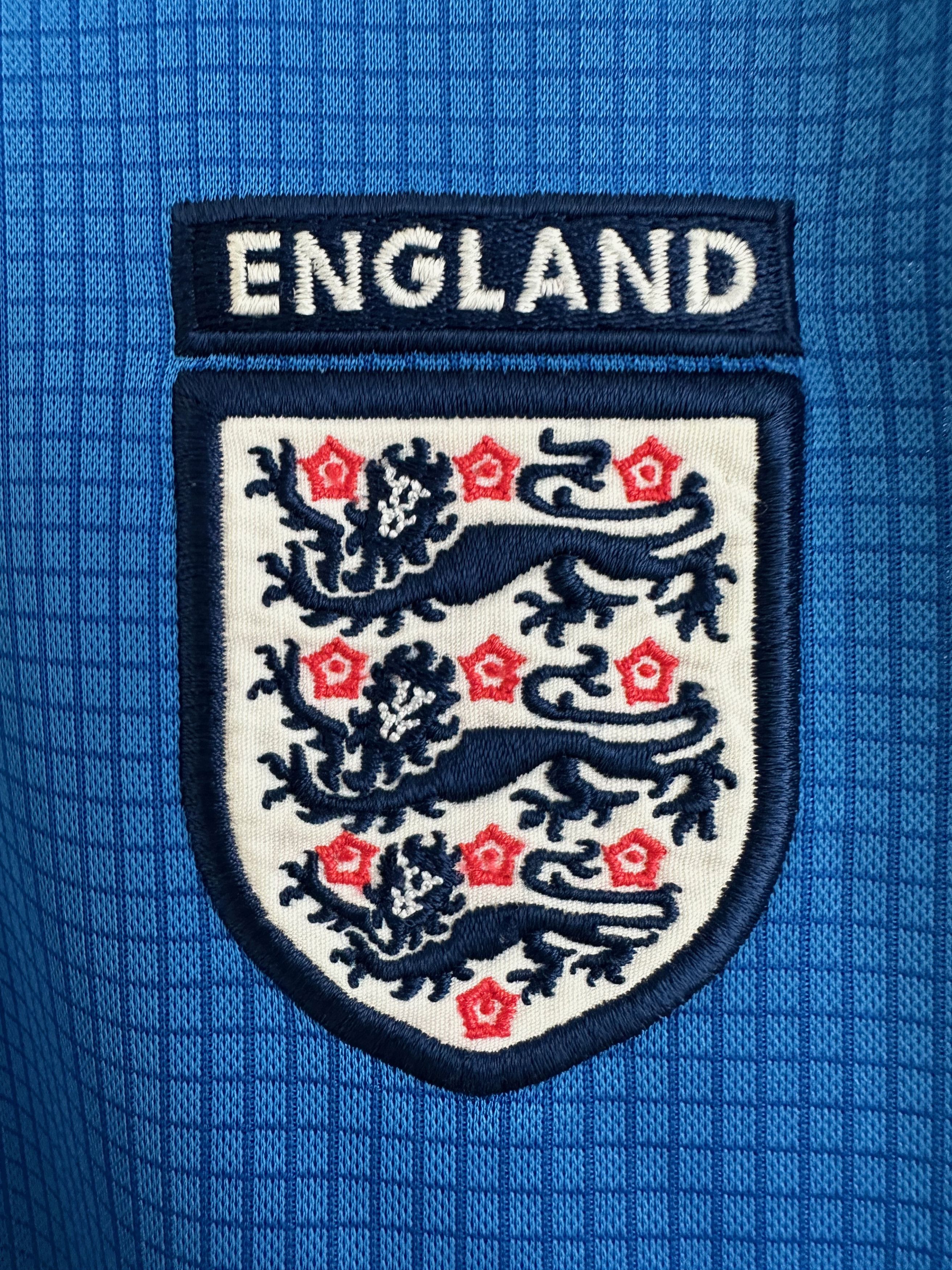 Umbro 2005 Umbro England soccer national team blue Size US M / EU 48-50 / 2 - 4 Thumbnail