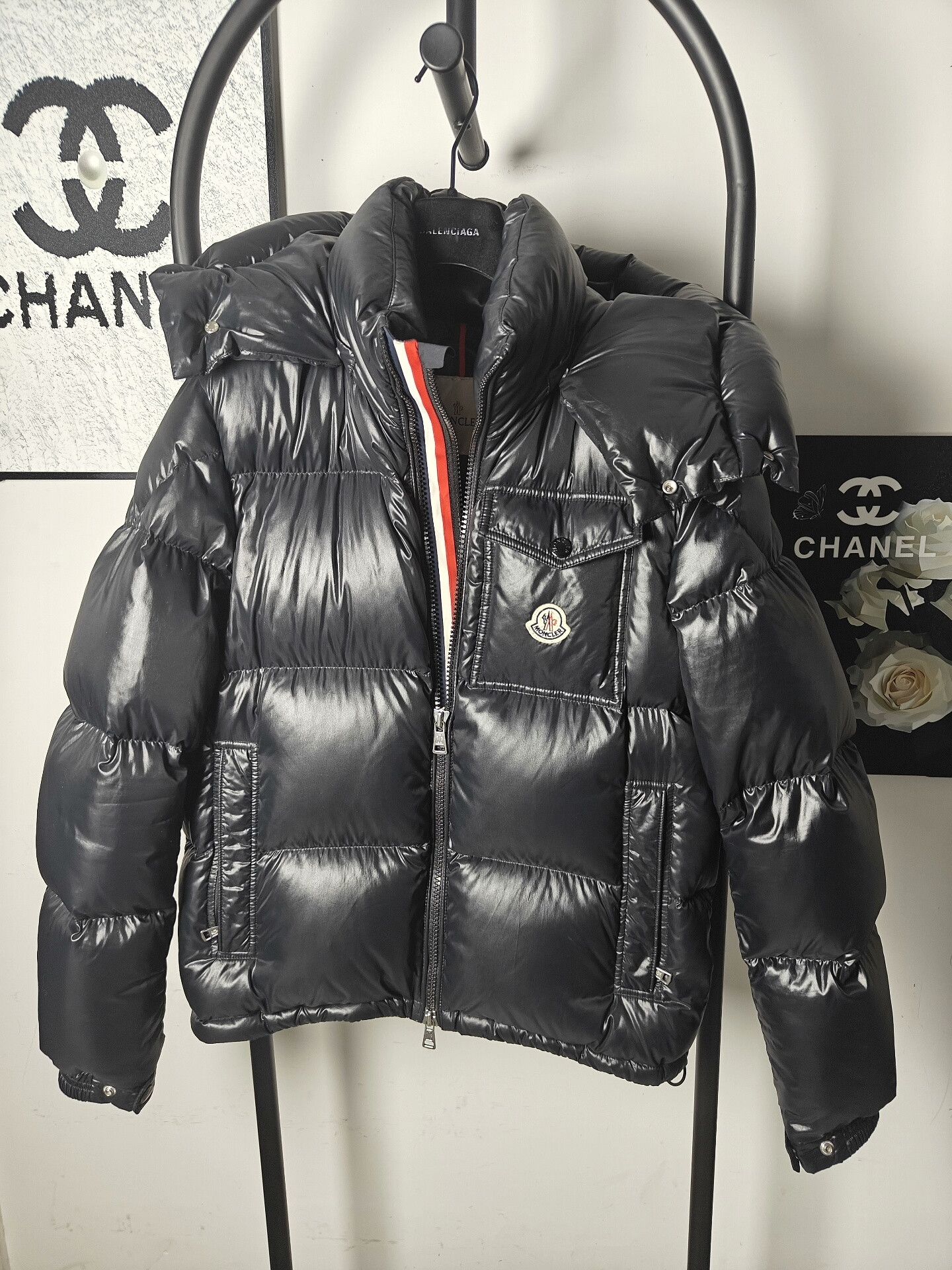 Louis Vuitton Authentic Logo Down Jacket for Sale Size US M / EU 48-50 / 2 - 1 Thumbnail