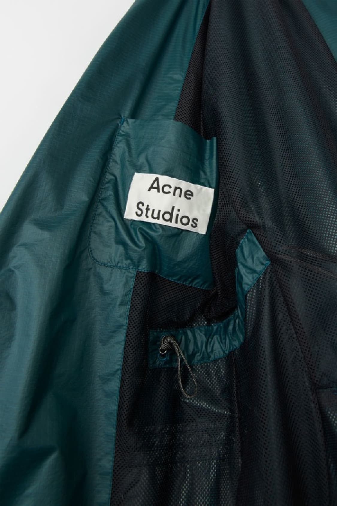 Acne Studios $590 - 50/L - Nylon Rip Suit Jacket - Green Size US L / EU 52-54 / 3 - 8 Thumbnail