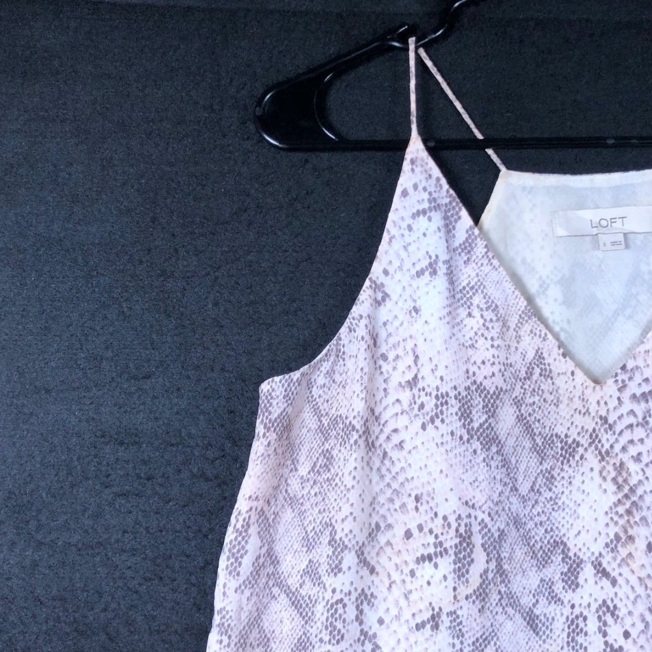 Loft LOFT Womens Blouse Pink White Purple Snakeskin Lined V Neck Tank Small Shirt Casual Workwear Womens Size S / US 4 / IT 40 - 4 Thumbnail
