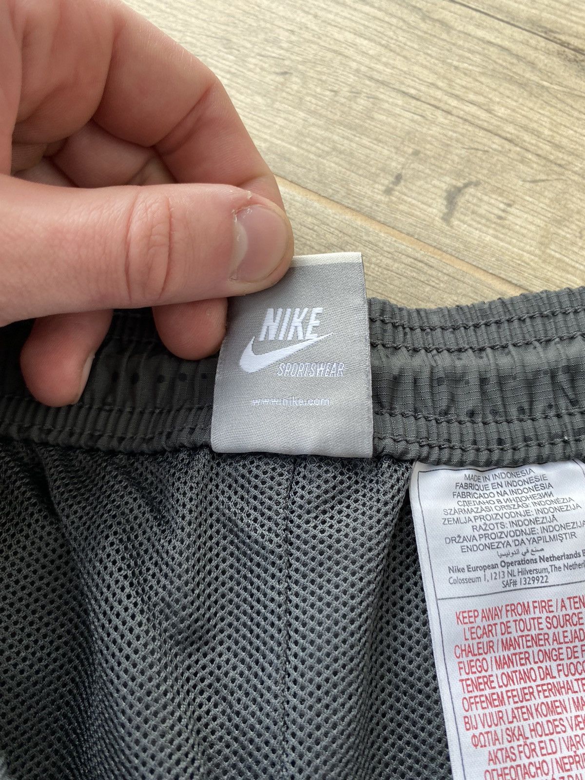 Nike × Vintage Nike Vintage Monogram Cargo Shorts Size US 34 / EU 50 - 10 Thumbnail