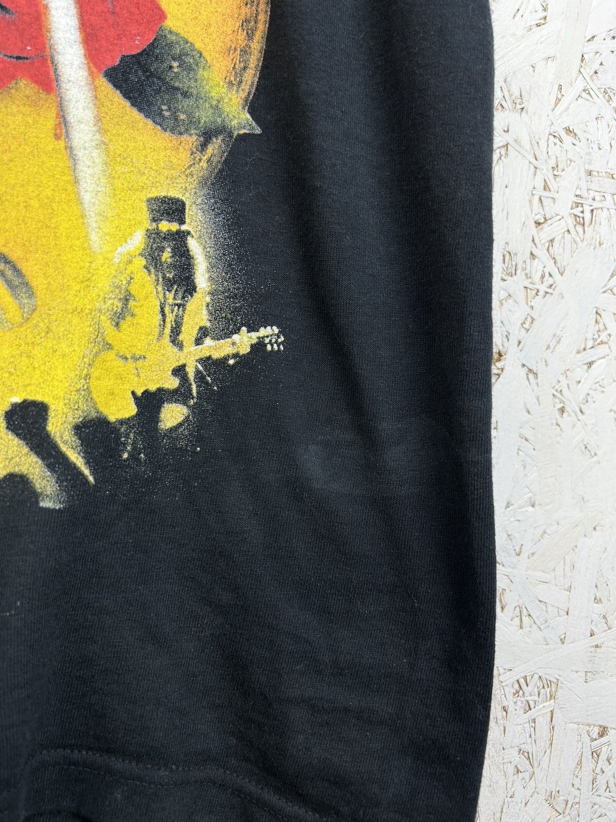 Band Tees 00s Vintage Guns N Roses 2006 European Tour AOP T-Shirt Size US L / EU 52-54 / 3 - 3 Thumbnail