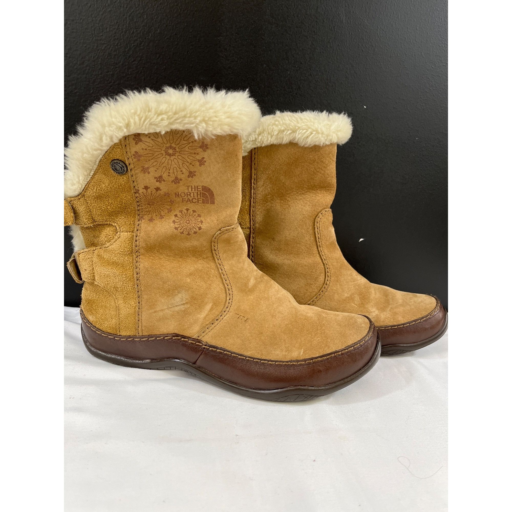 The North Face The North Face Women's Tan Leather Shoes/Boots Size 7 SKU 58 Size US 7 / IT 37 - 1 Thumbnail