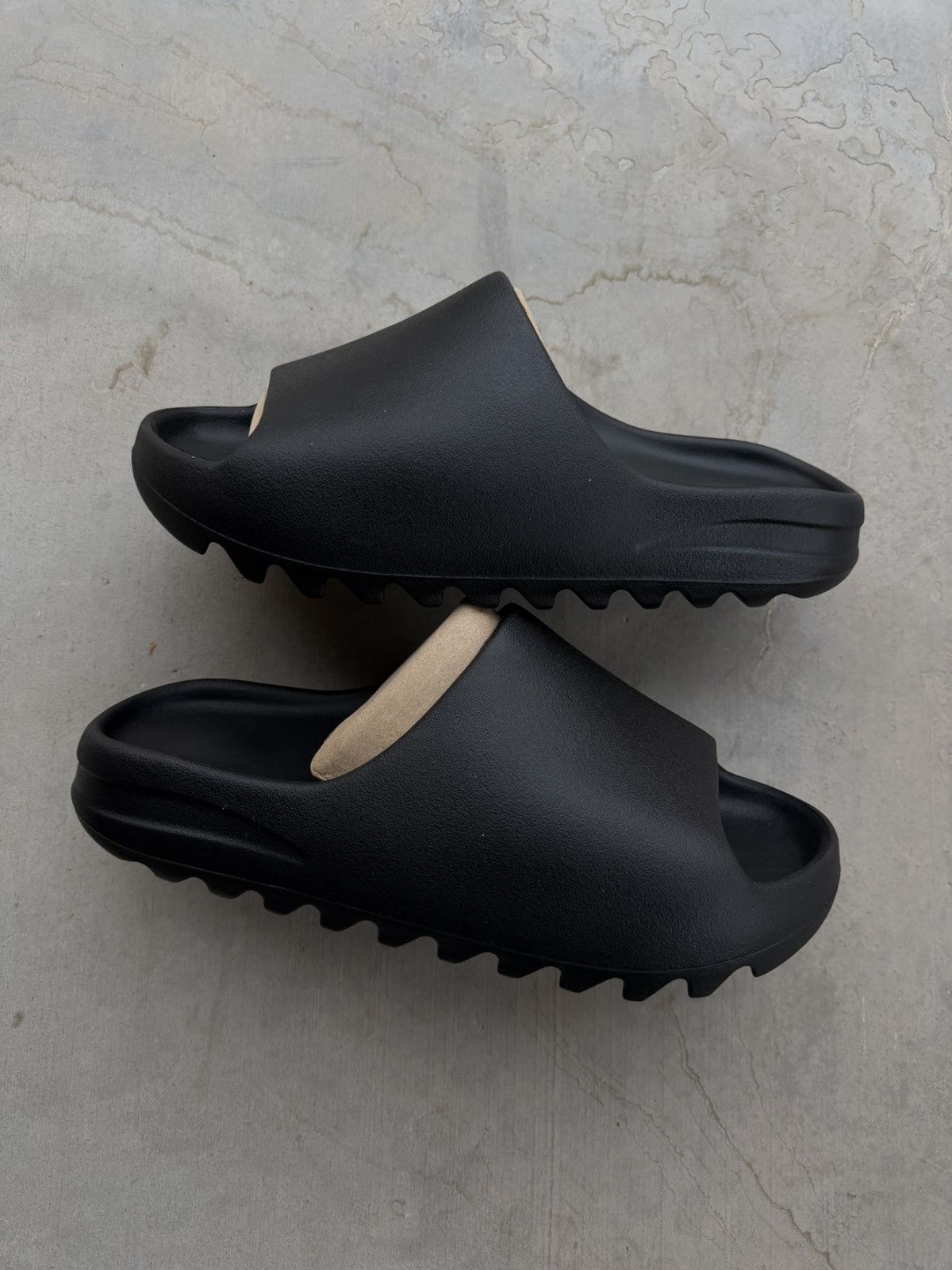 Yeezy YS-01 Black Slide Men’s Size 13 Mens Brand New