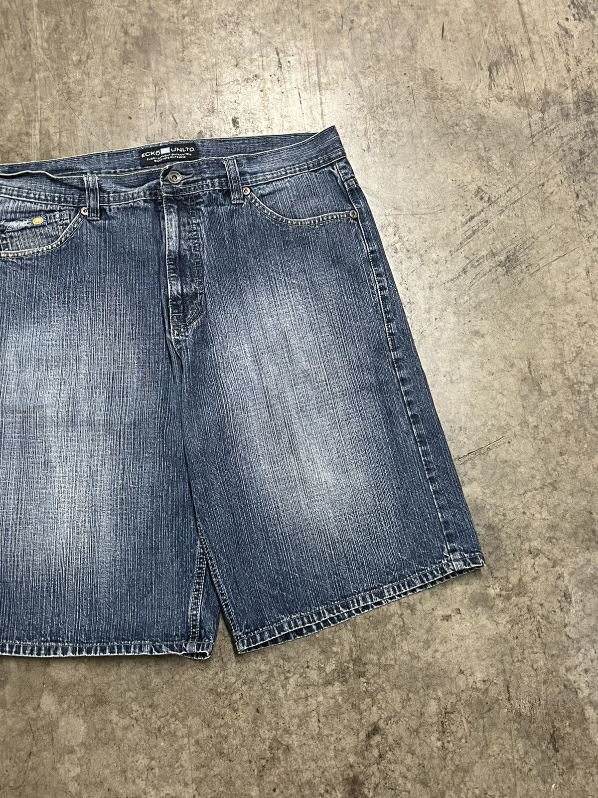 Ecko Unltd. × Vintage Y2K baggy fit jorts Ecko vintage streetwear hype rare skater Size US 36 / EU 52 - 8 Thumbnail
