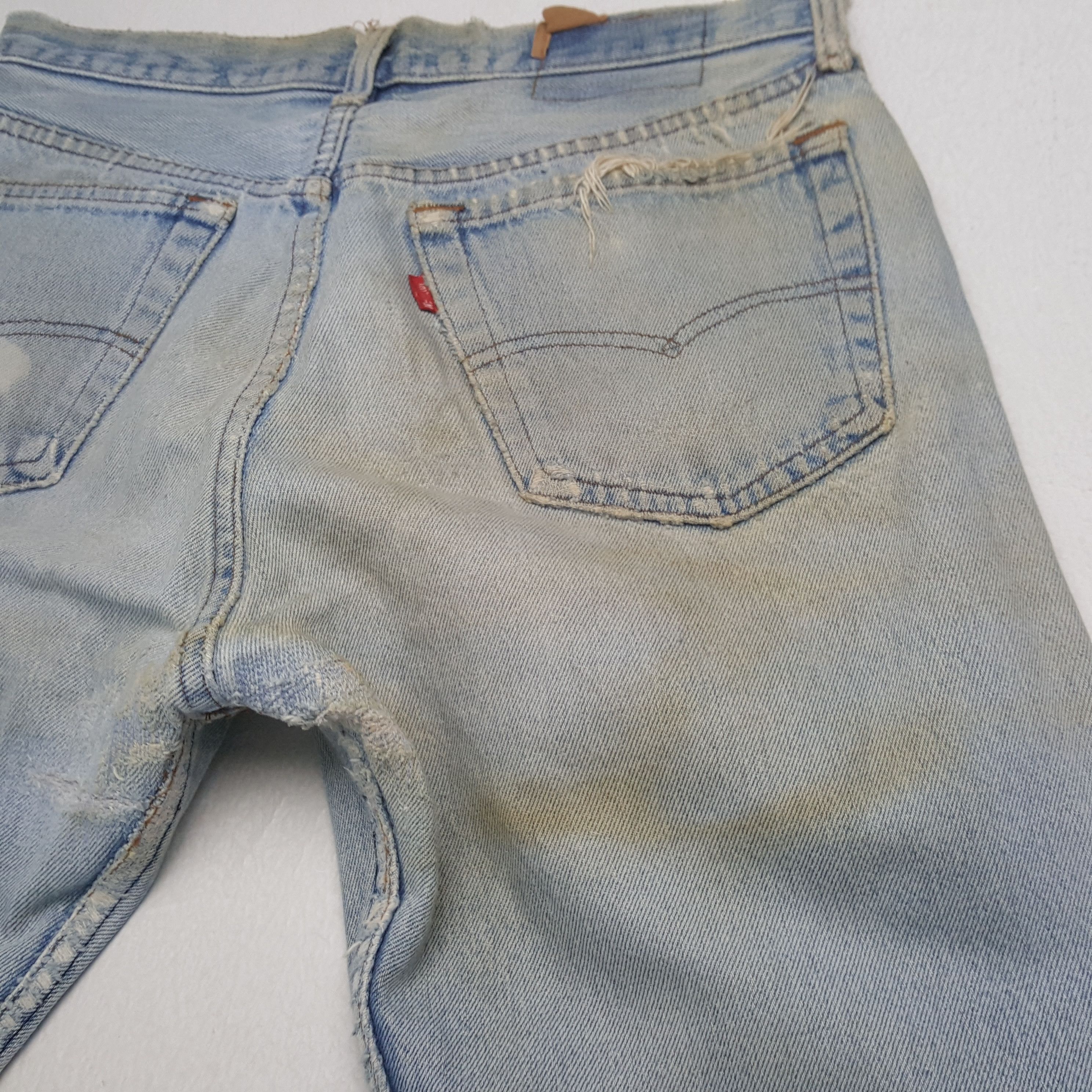 Levi's Vintage Levi's Kurt Cobain Style Distressed Jeans RR20 Size US 30 / EU 46 - 15 Thumbnail