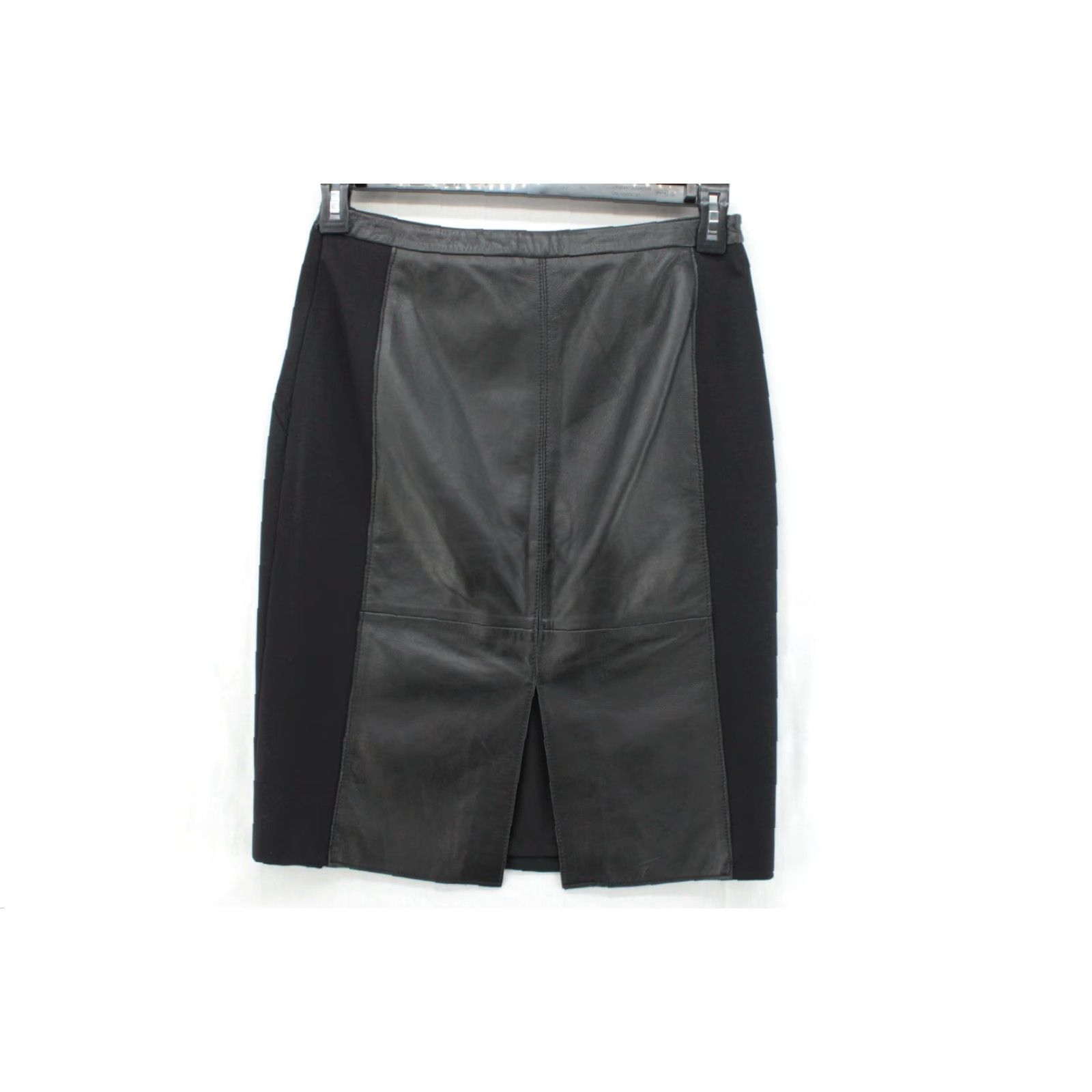 Vintage Halogen Leather Skirt Womens 4 Black A-Line Knee Length Zip Lined office - 80s 90s Grunge Punk Retro Rock Workwear Size 27" / US 4 / IT 40 - 2 Thumbnail