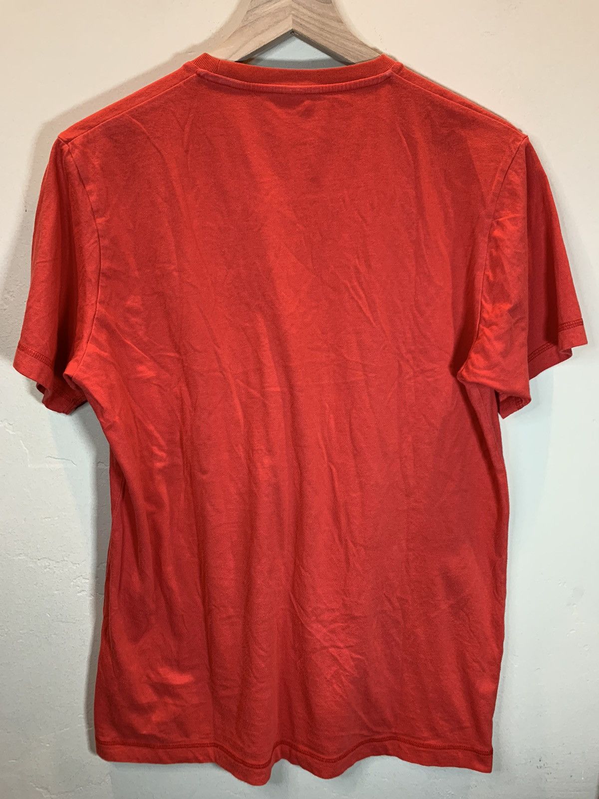 Uniqlo *RARE* Jollibee x Uniqlo Art Rare Restaurant Promo T-Shirt Size US XL / EU 56 / 4 - 3 Thumbnail