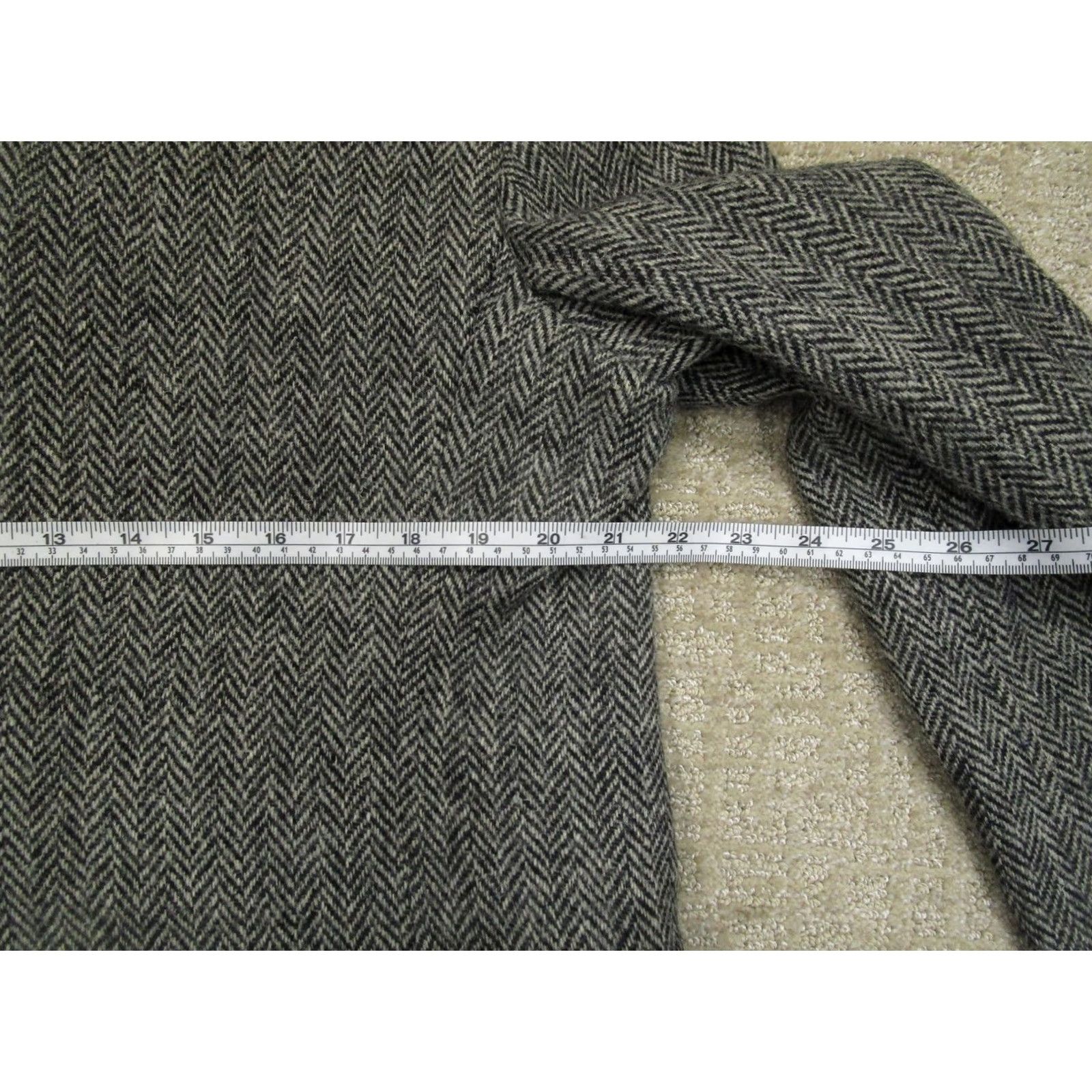 Harris Tweed VINTAGE Harris Tweed Blazer Men 42 Gray Herringbone Wool Sport Coat Jacket Size 42R - 5 Thumbnail
