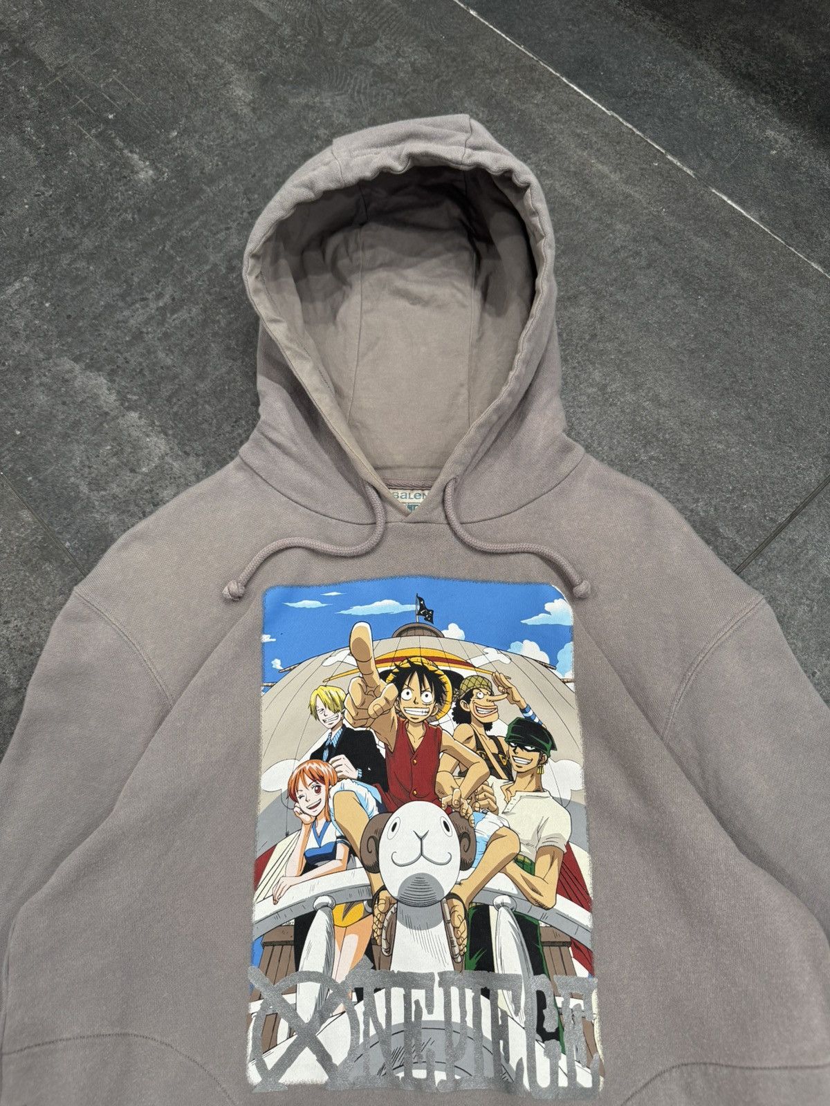 One Piece Vintage Y2K One Piece Toei Animation Hoodie Sweatshirt Large Size US L / EU 52-54 / 3 - 4 Thumbnail